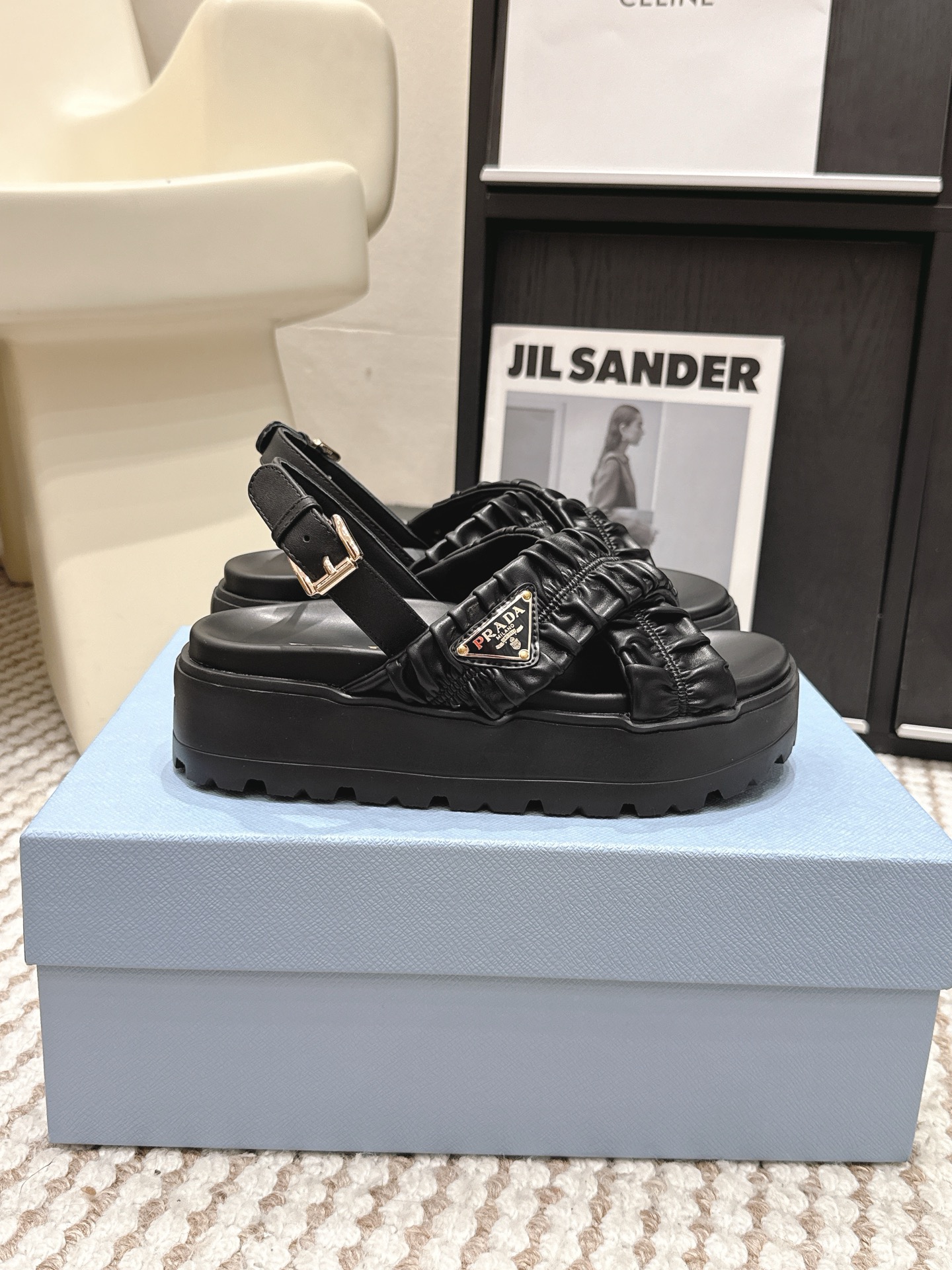 Prada Style Leather Women's Shoes style reference detail image 2 from source 784891