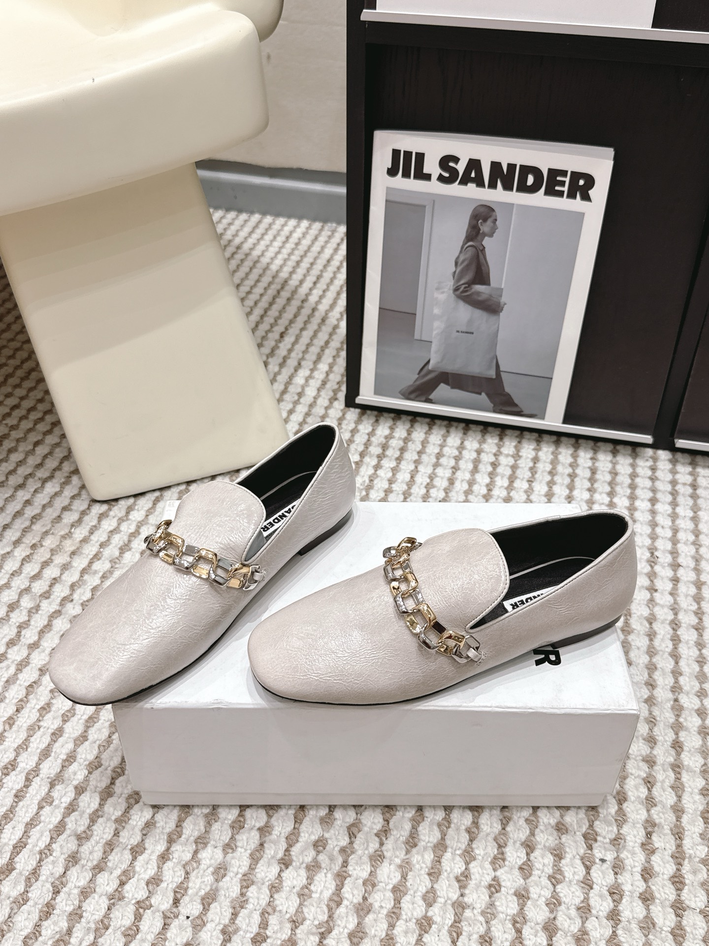 Женские лоферы JIL SANDER с цепочкой