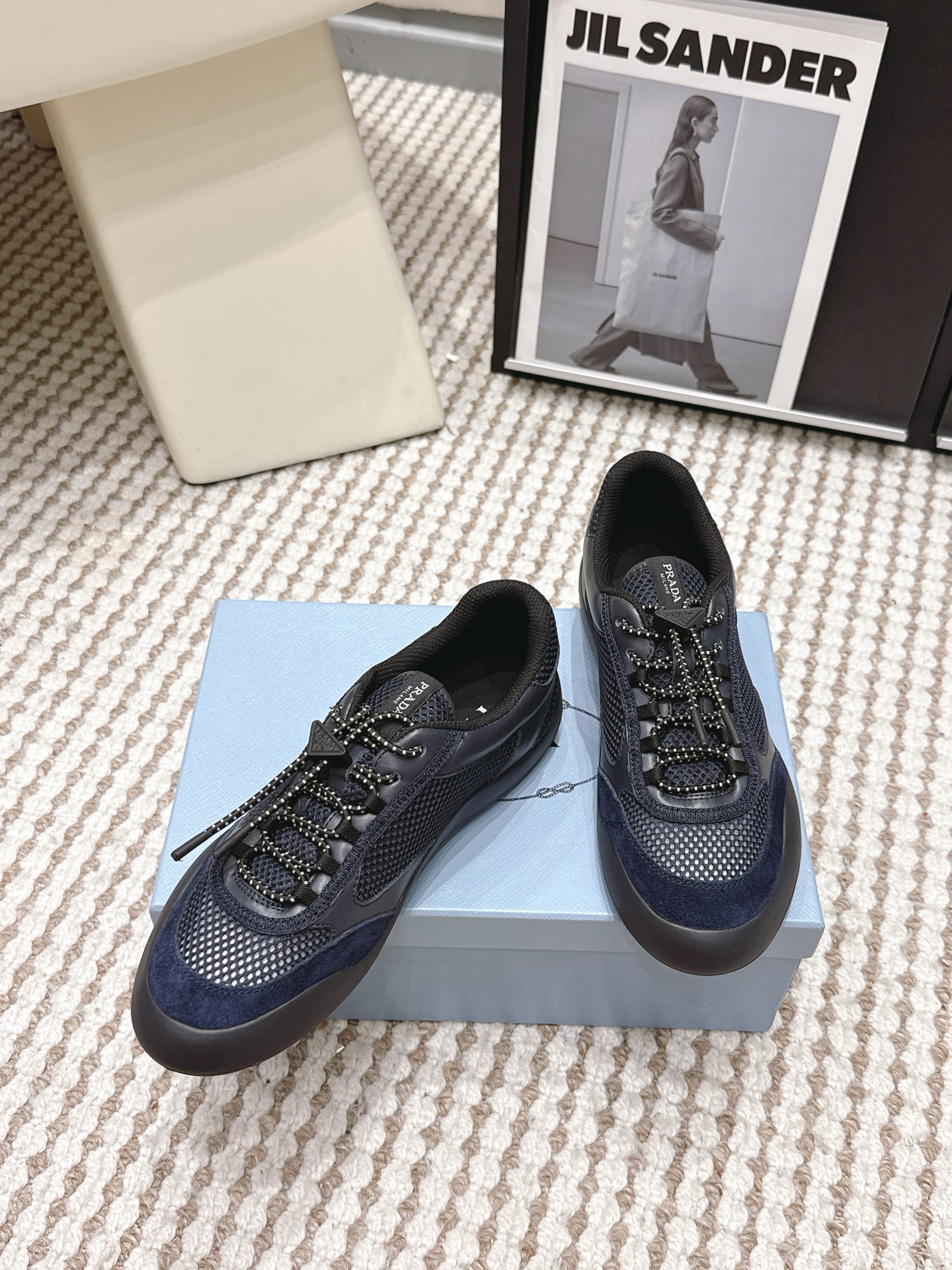 Prada Style Leather Women's Shoes style reference detail image 4 from source 784913