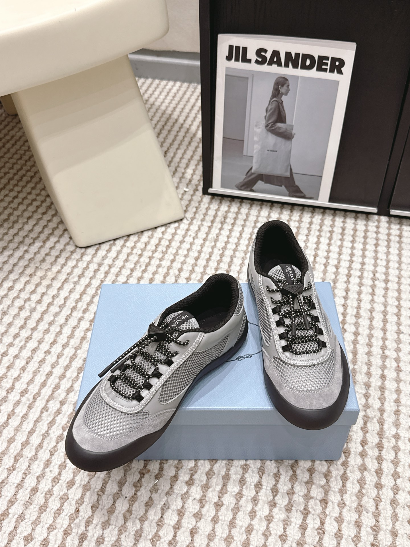 Prada Style Leather Women's Shoes style reference detail image 4 from source 784914