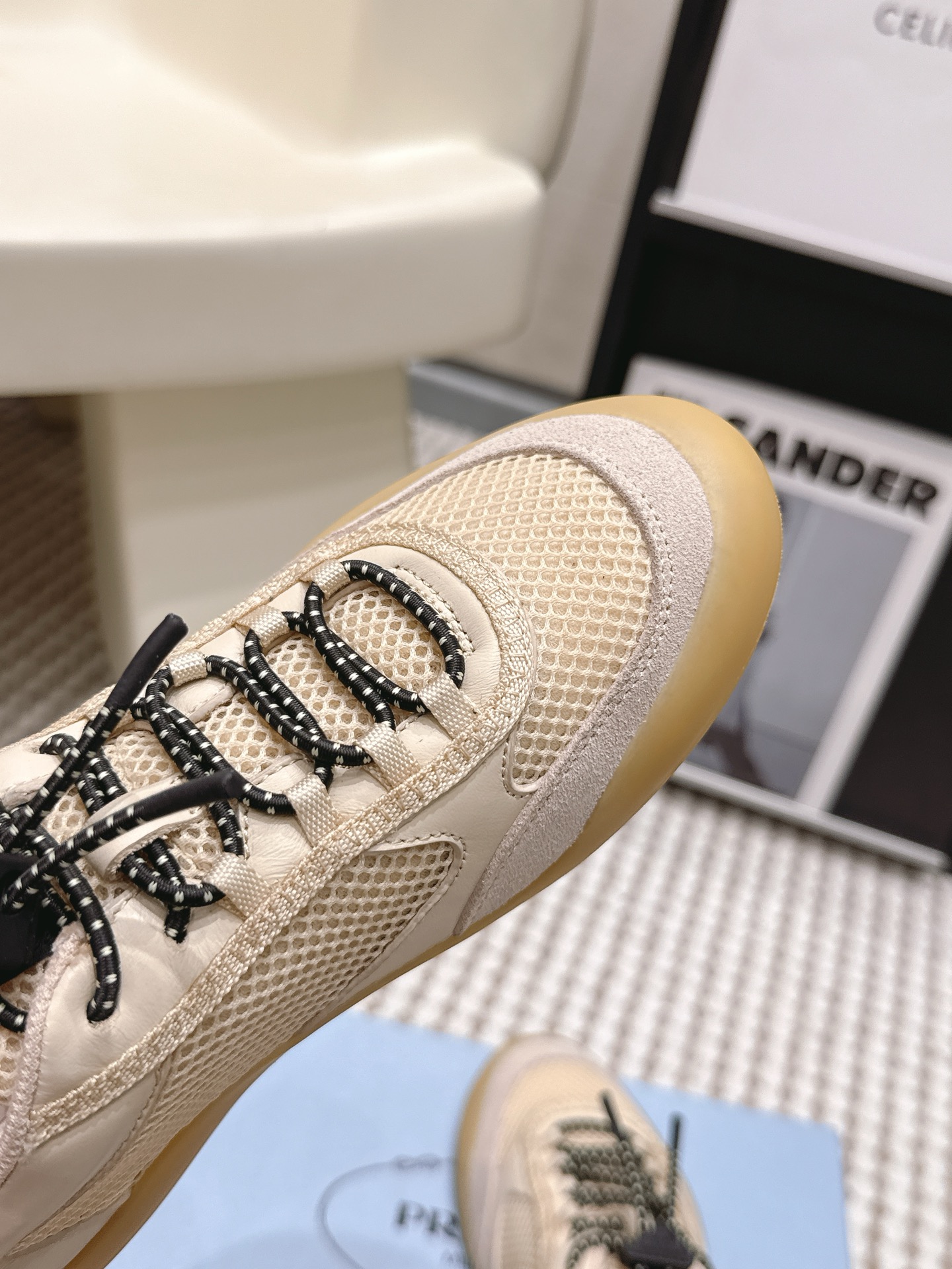 Prada Style Leather Women's Shoes style reference detail image 9 from source 784915
