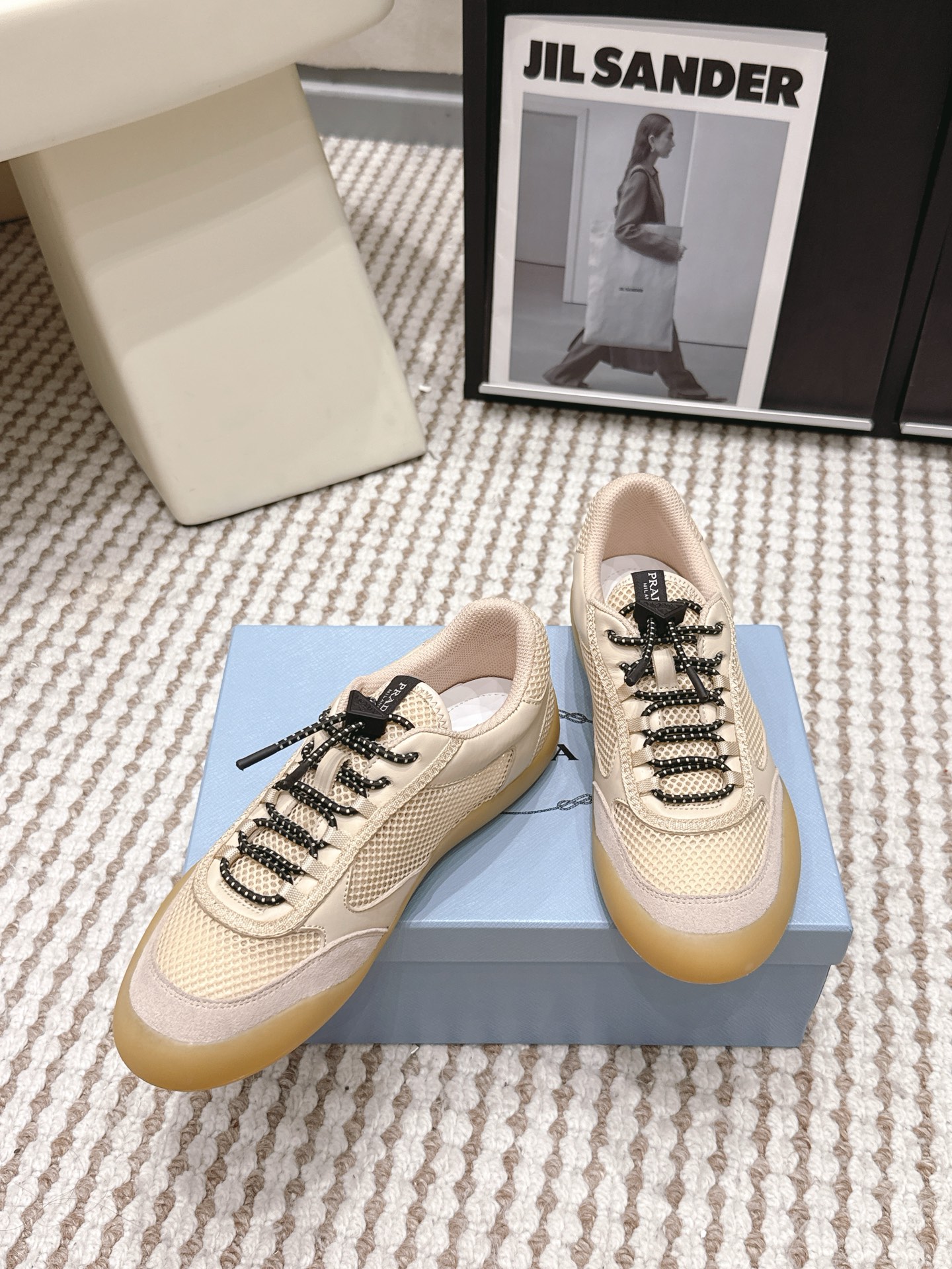 Prada Style Leather Women's Shoes style reference detail image 4 from source 784915