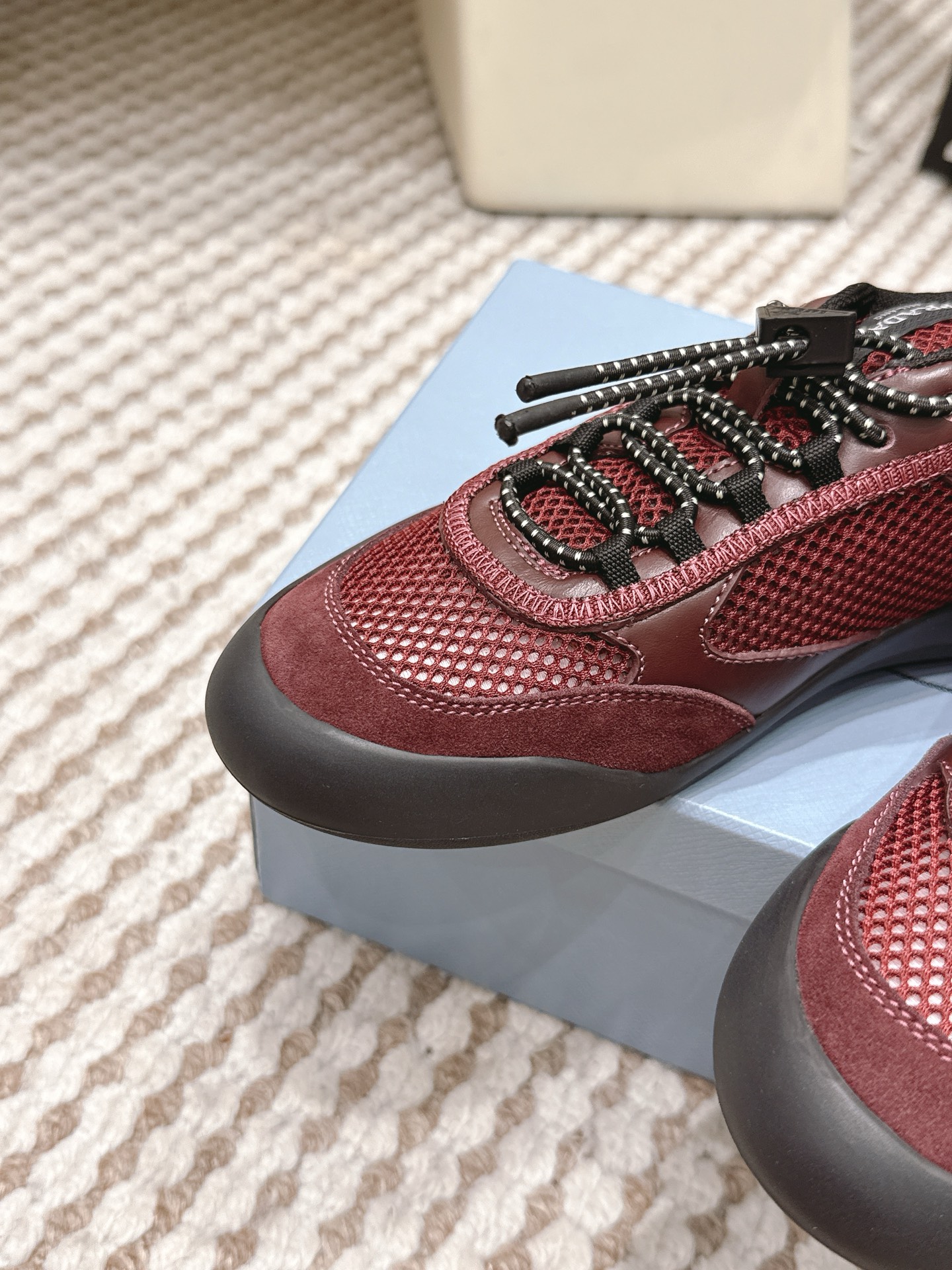 Prada Style Leather Women's Shoes style reference detail image 7 from source 784916