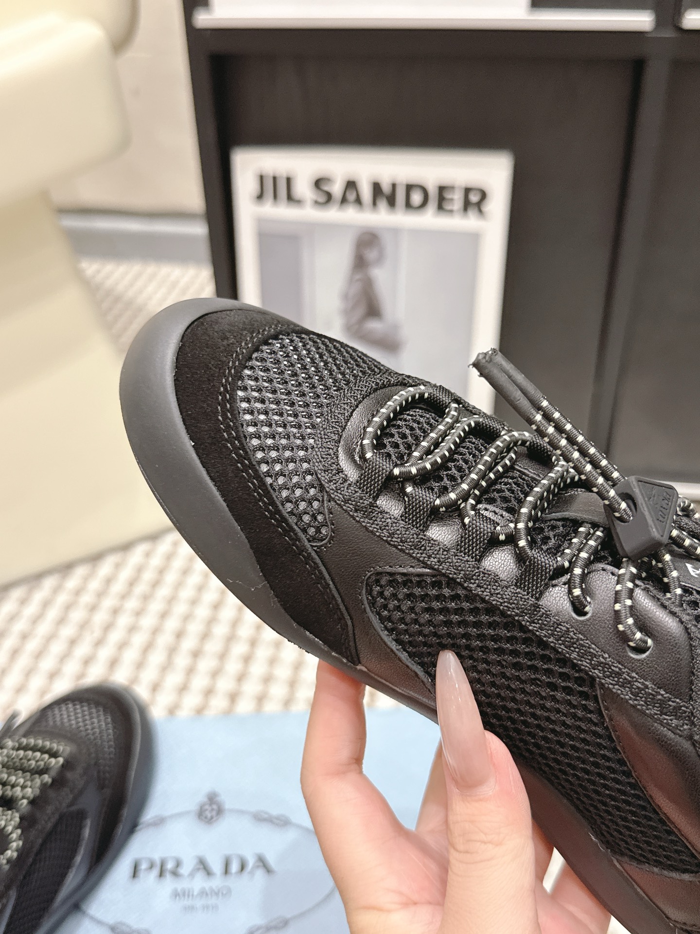 Prada Style Leather Women's Shoes style reference detail image 7 from source 784917