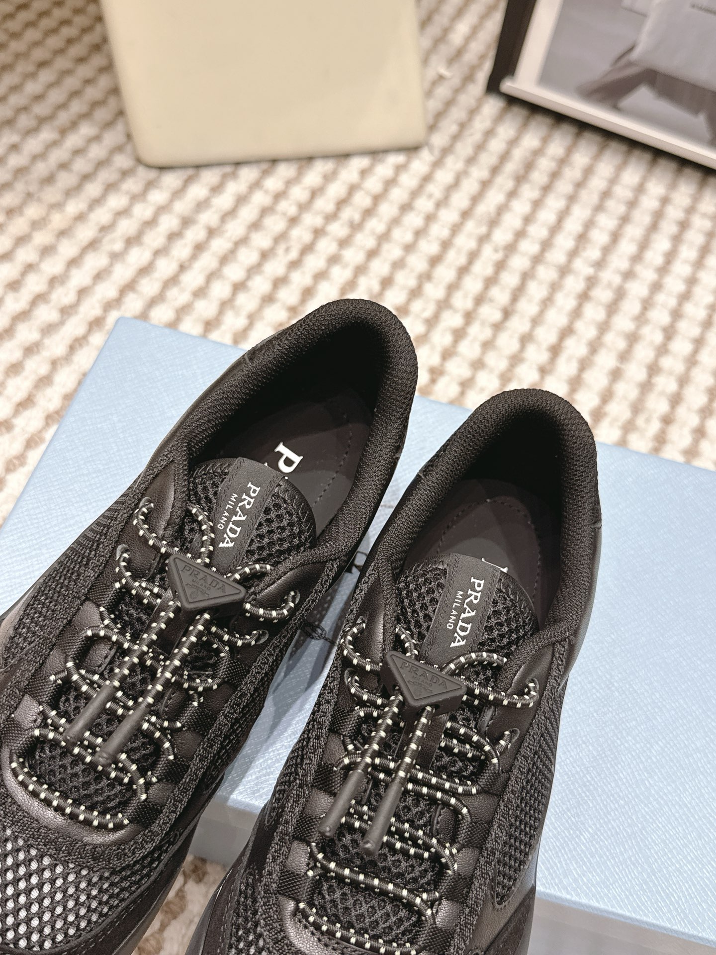 Prada Style Leather Women's Shoes style reference detail image 8 from source 784917