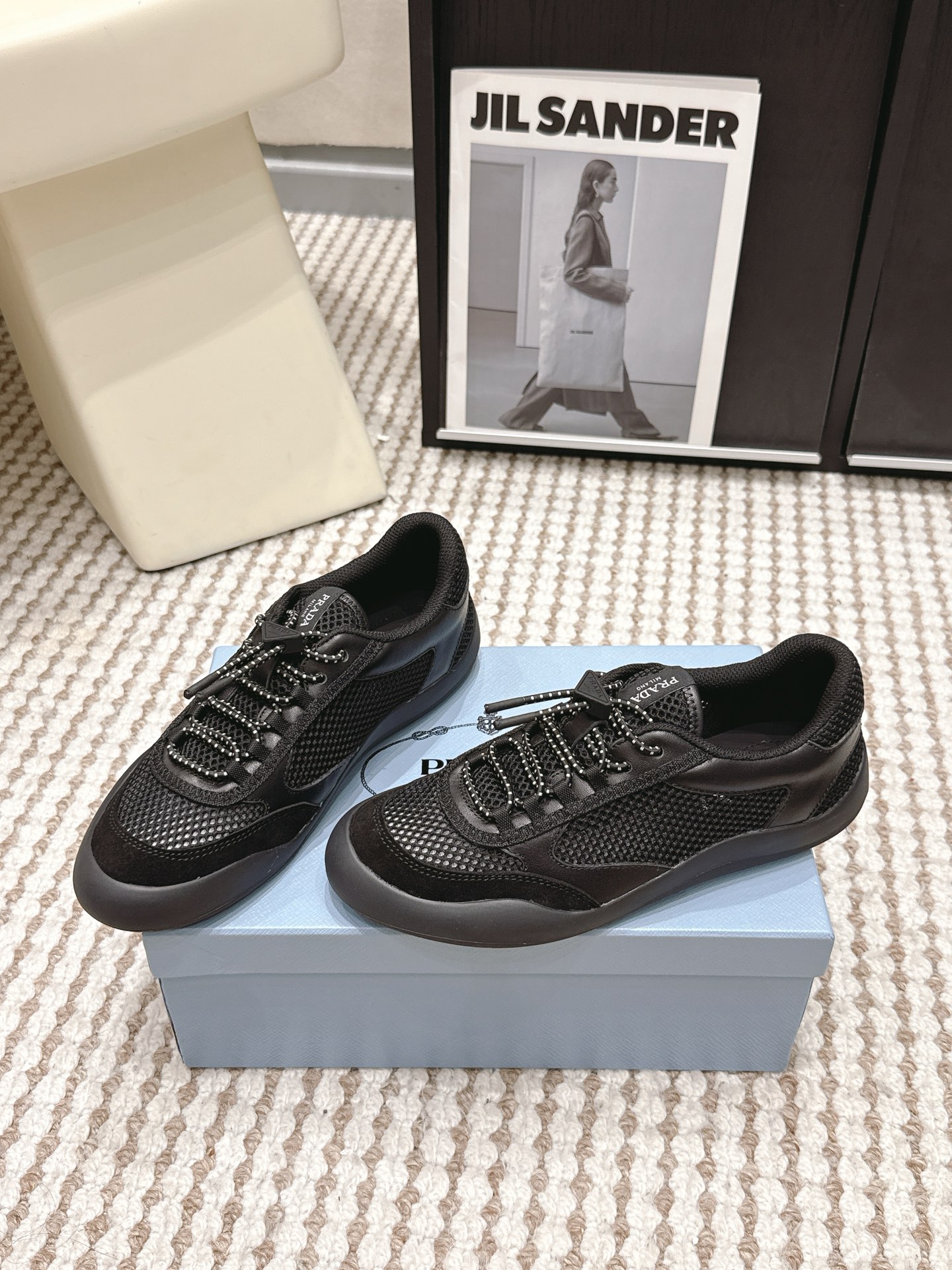 Prada Style Leather Women's Shoes style reference detail image 3 from source 784917