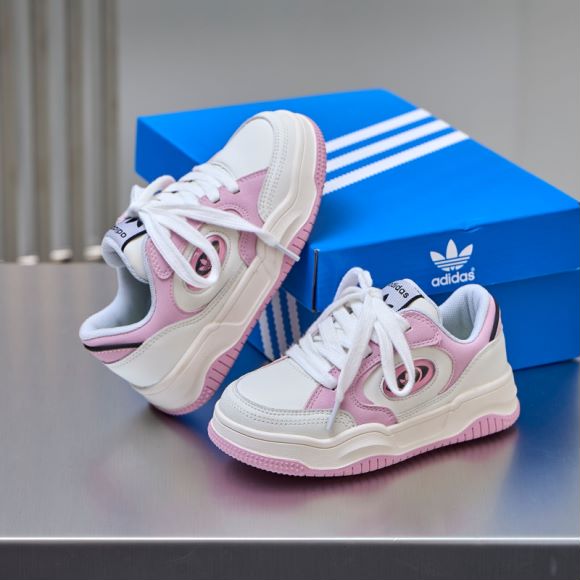 图片[3]-[庆祝][庆祝][庆祝]开学季到了，最新款阿迪达斯ADI2000出货了，全皮面的鞋子，脏了可以擦一下就好，制作鞋带魔术贴，方便穿脱，给你孩子挑双在合适不过的鞋子，❤️❤️❤️ ​号码：26一37， ​-选品中心