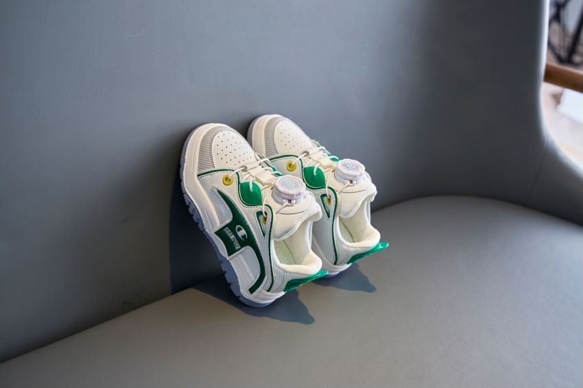 图片[4]-🔥🔥🔥Champion冠军撕撕乐面包鞋，升级旋转扣穿脱方便[庆祝]RB厚底板鞋，耐磨防滑，精品中精品，引导孩子走上冠军的道路🔥🔥🔥5个配色 号码26-37-选品中心