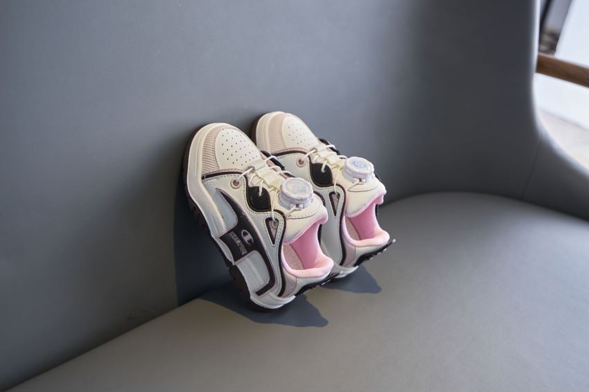 图片[6]-🔥🔥🔥Champion冠军撕撕乐面包鞋，升级旋转扣穿脱方便[庆祝]RB厚底板鞋，耐磨防滑，精品中精品，引导孩子走上冠军的道路🔥🔥🔥5个配色 号码26-37-选品中心