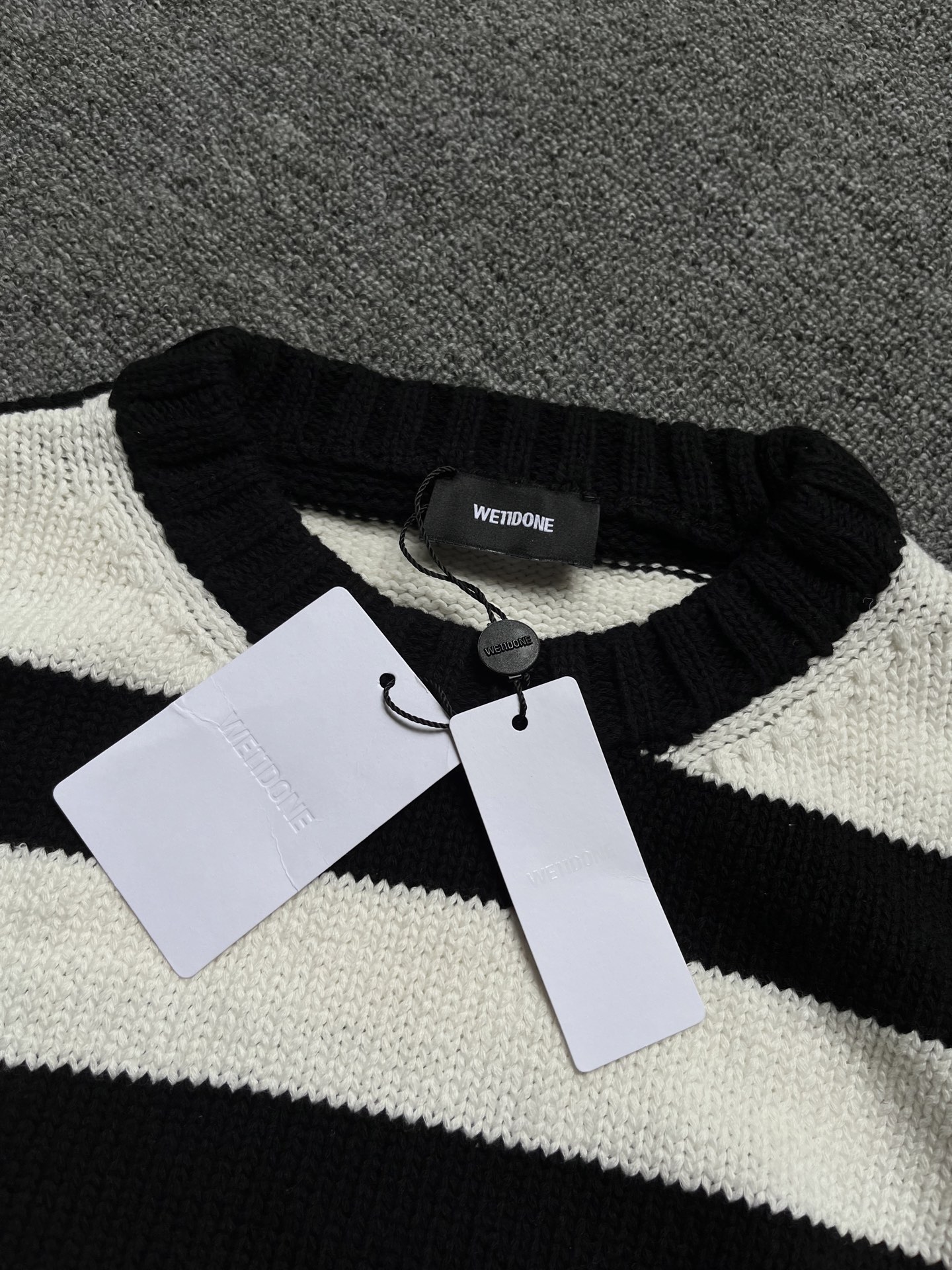 High-Quality Women’s Dress and Coat Set by WE11DONE in Black and White Stripes - 图片 3