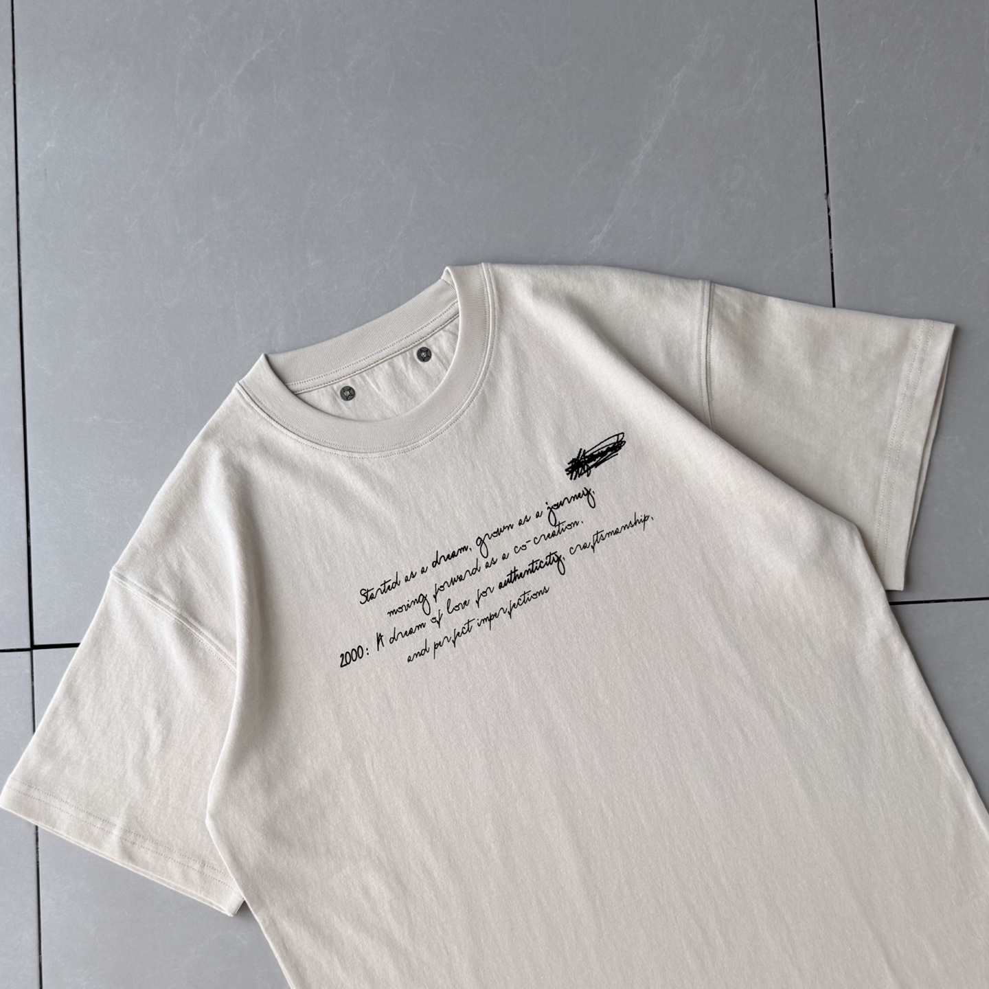 Golden Goose Distressed Cotton Tee with Embroidered Logo - Unisex Style 4 i1746781994369 4287 0 8