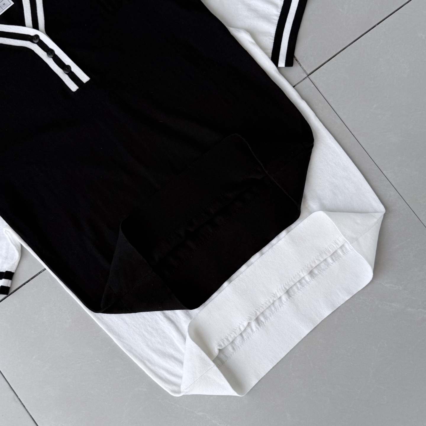 Chanel Women's Striped Trim Knit Short Sleeve Top - Soft & Comfortable 9 i1746803378384 2615 0 7