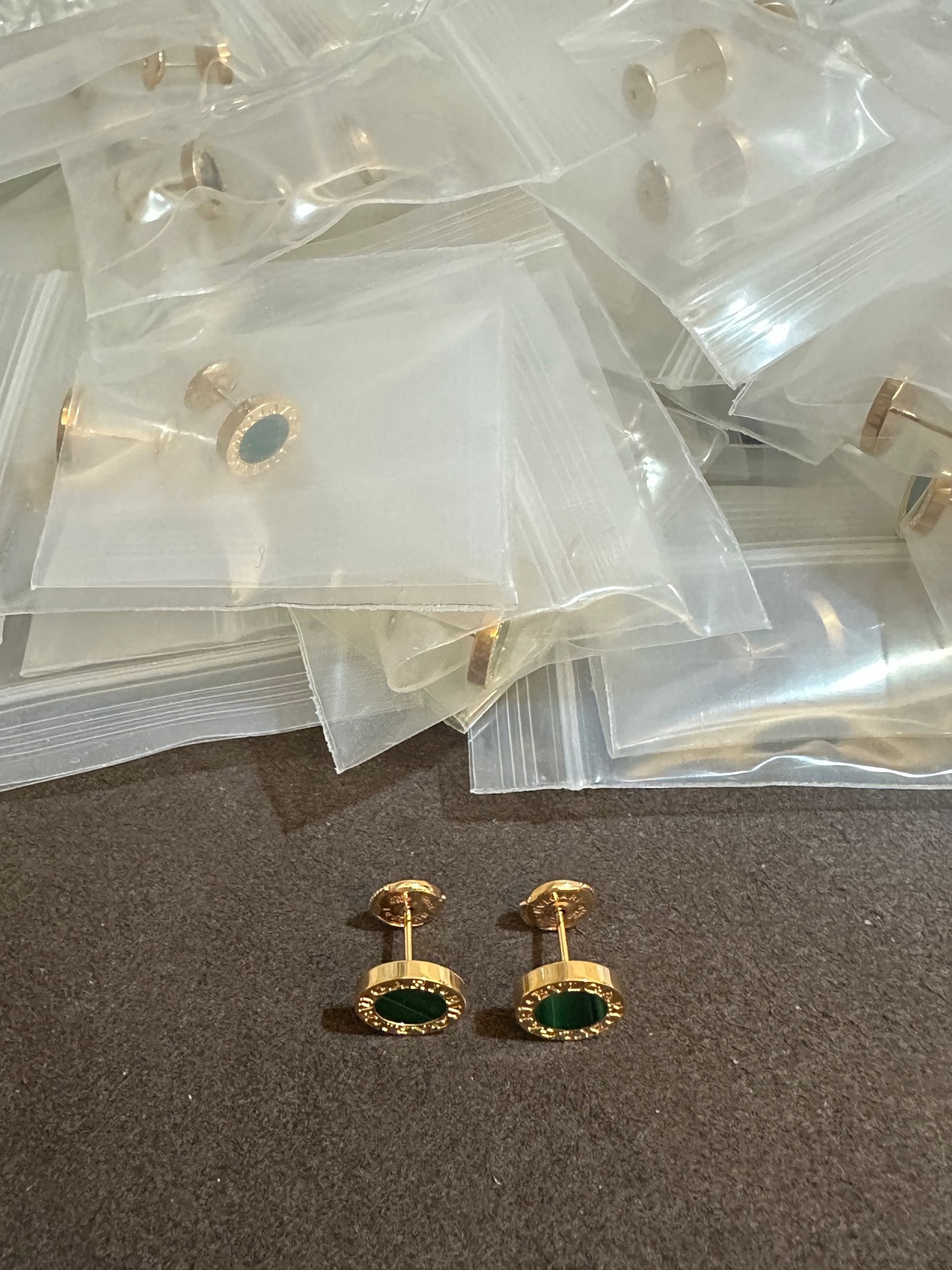 纯银顶级版宝格丽玫瑰金孔雀石圆贝耳钉