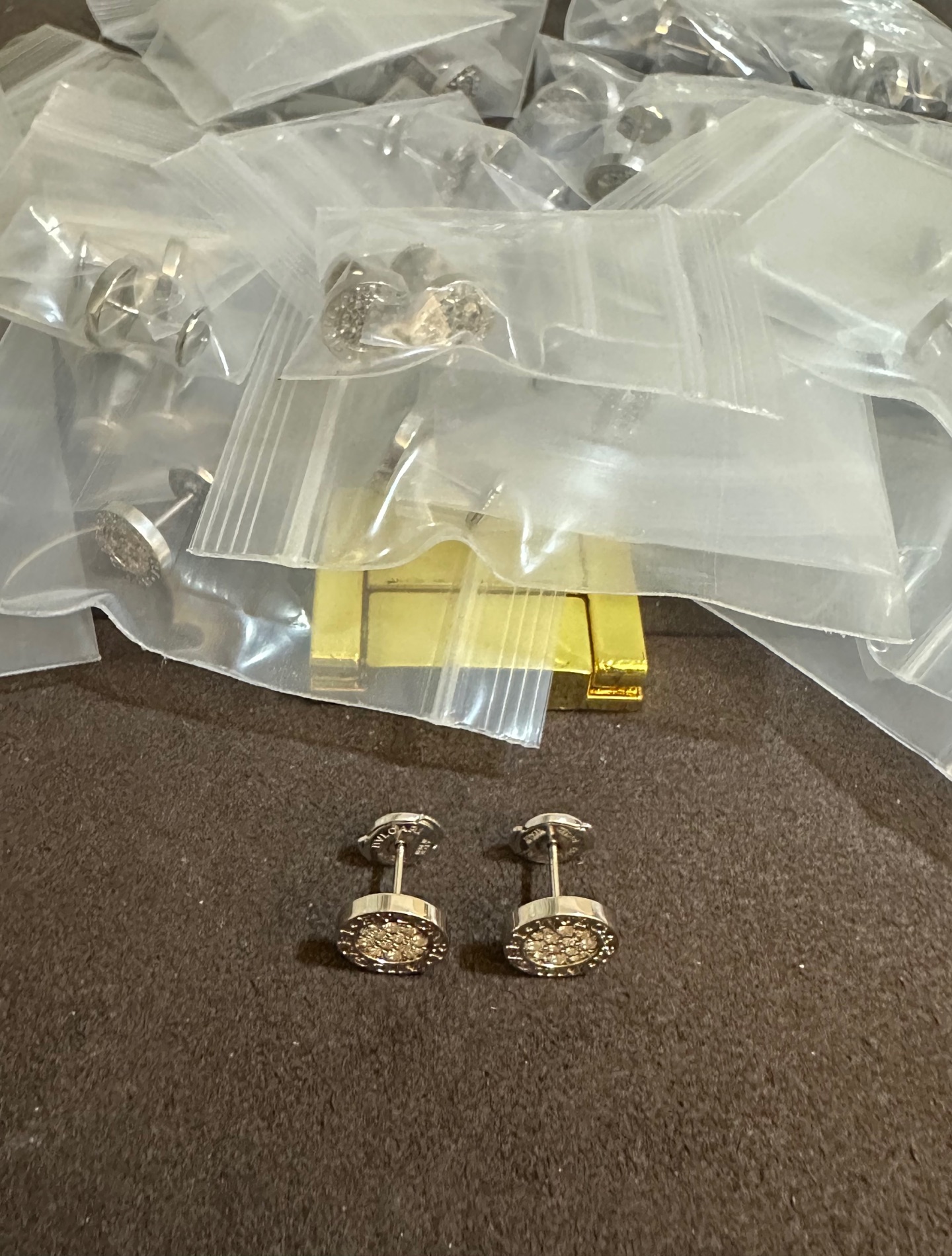 纯银顶级版宝格丽银色满钻圆贝耳钉