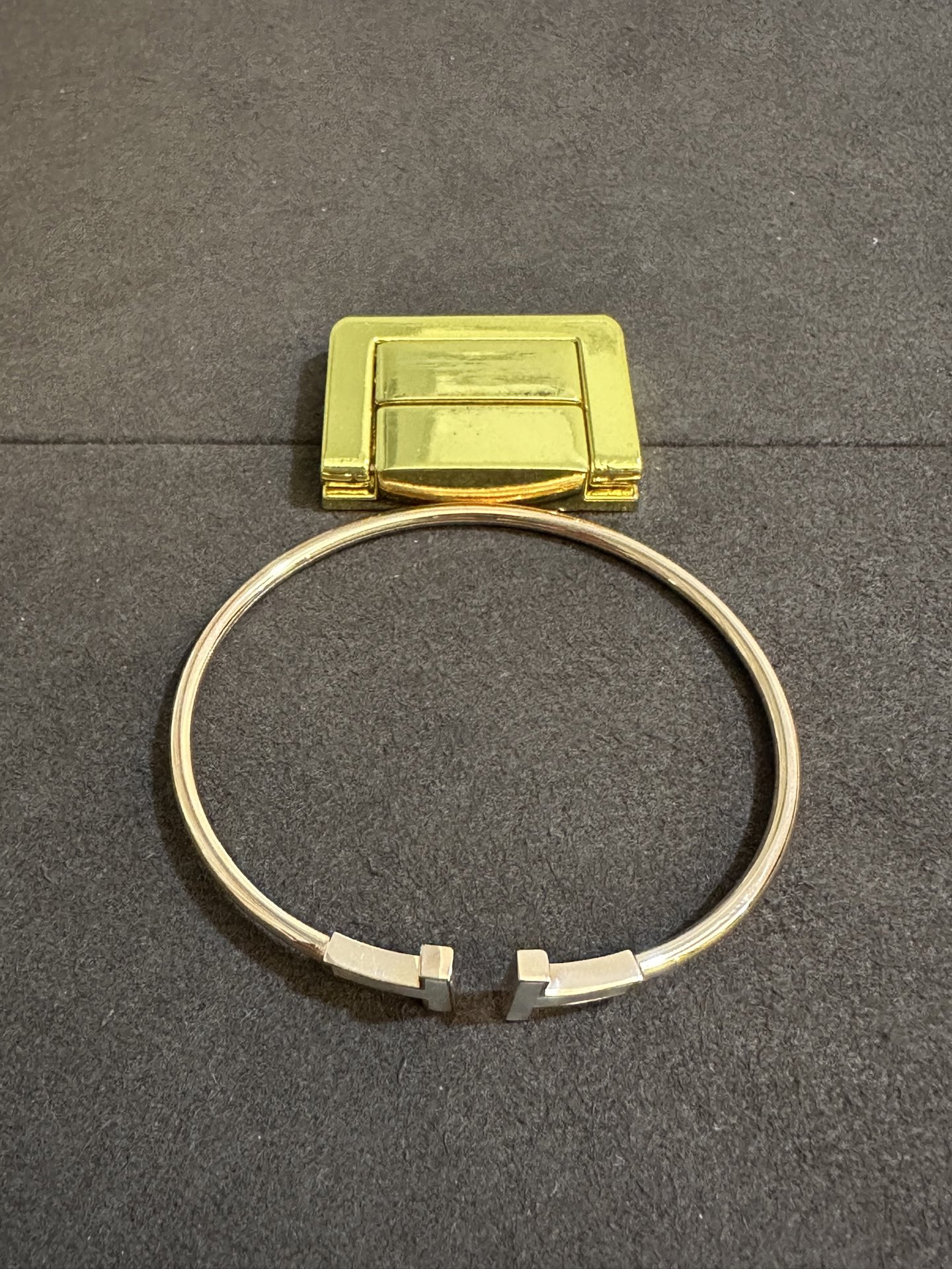 纯银顶级版蒂芙尼双T手镯，(实价)140