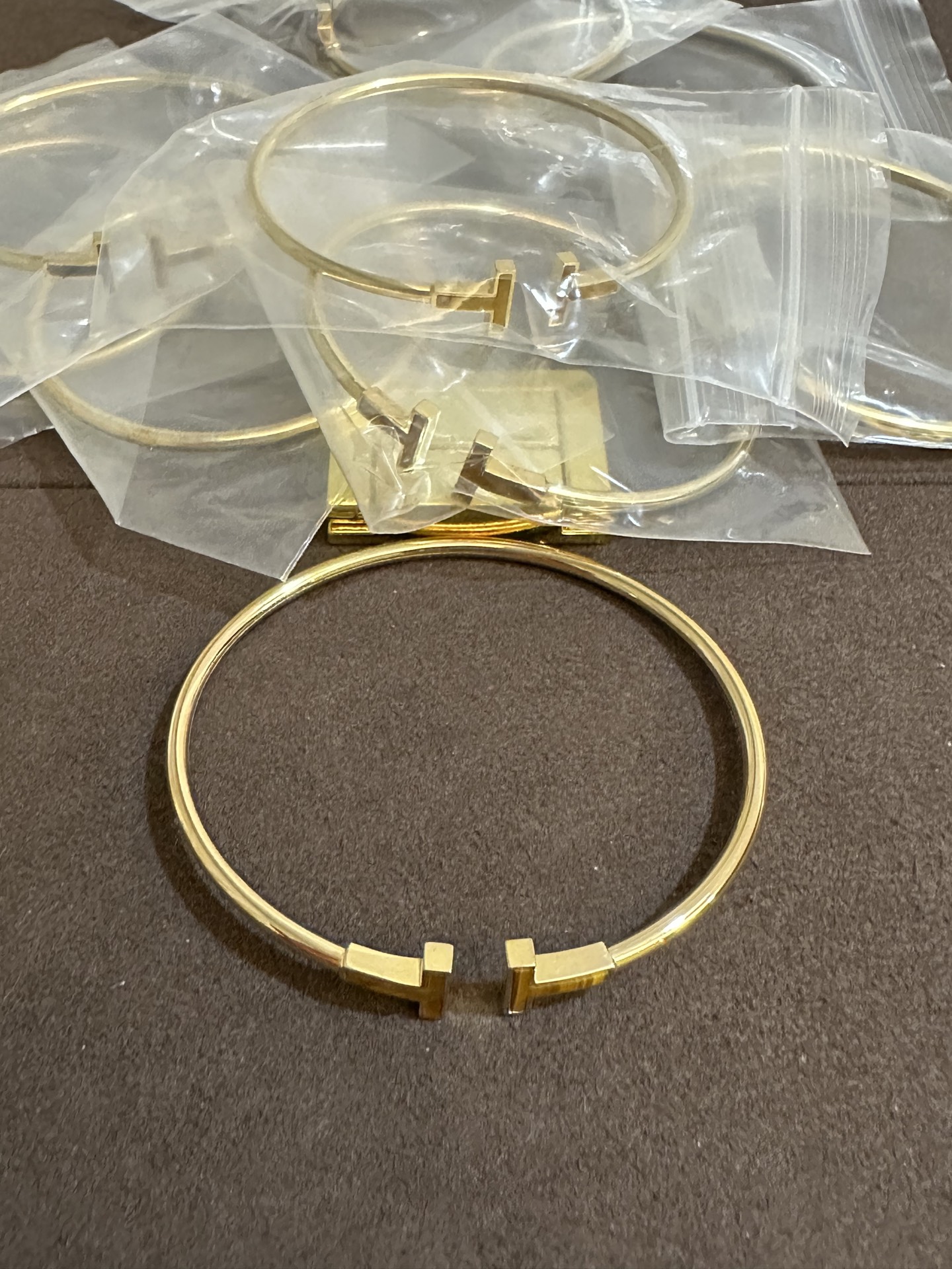 纯银顶级版蒂芙尼双T手镯，(实价)140