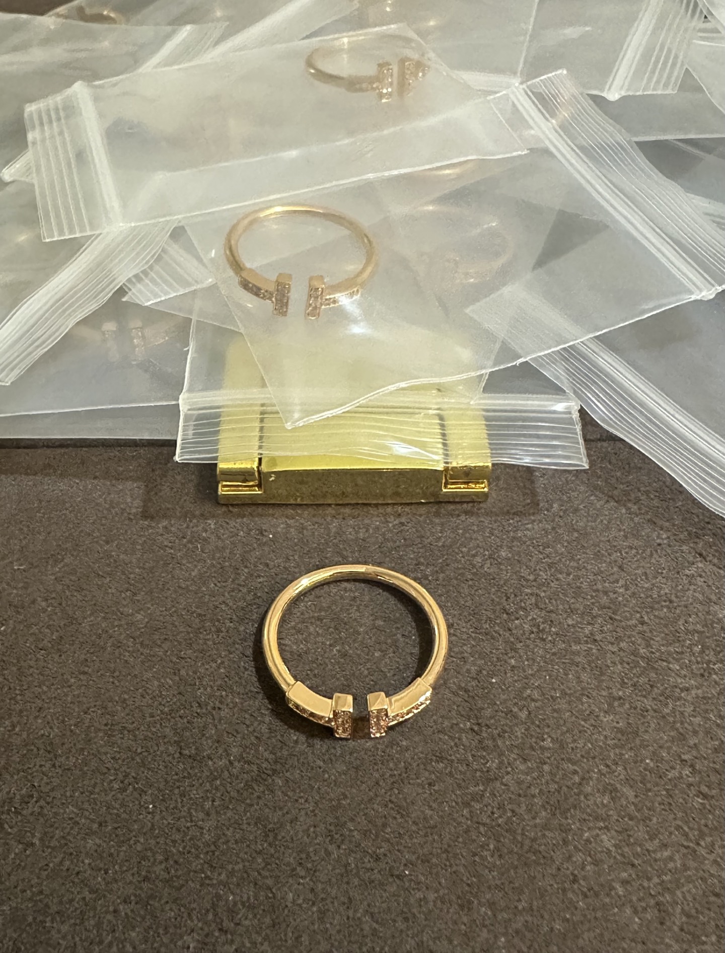 纯银顶级版蒂芙尼双T戒指，(实价)85