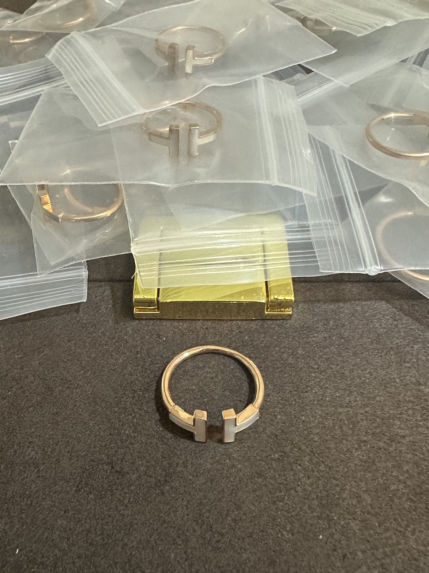 纯银顶级版蒂芙尼双T戒指，(实价)85