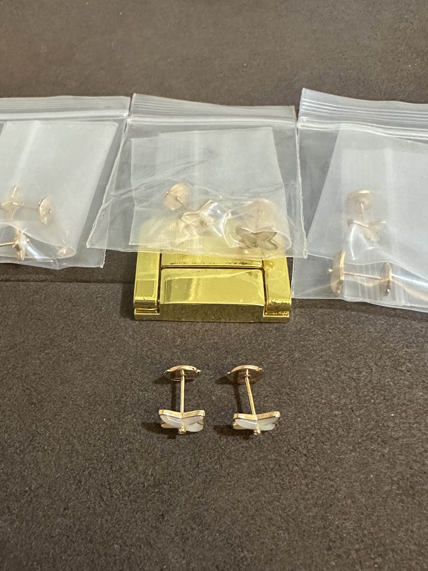 纯银顶级版尚美交叉贝母耳钉