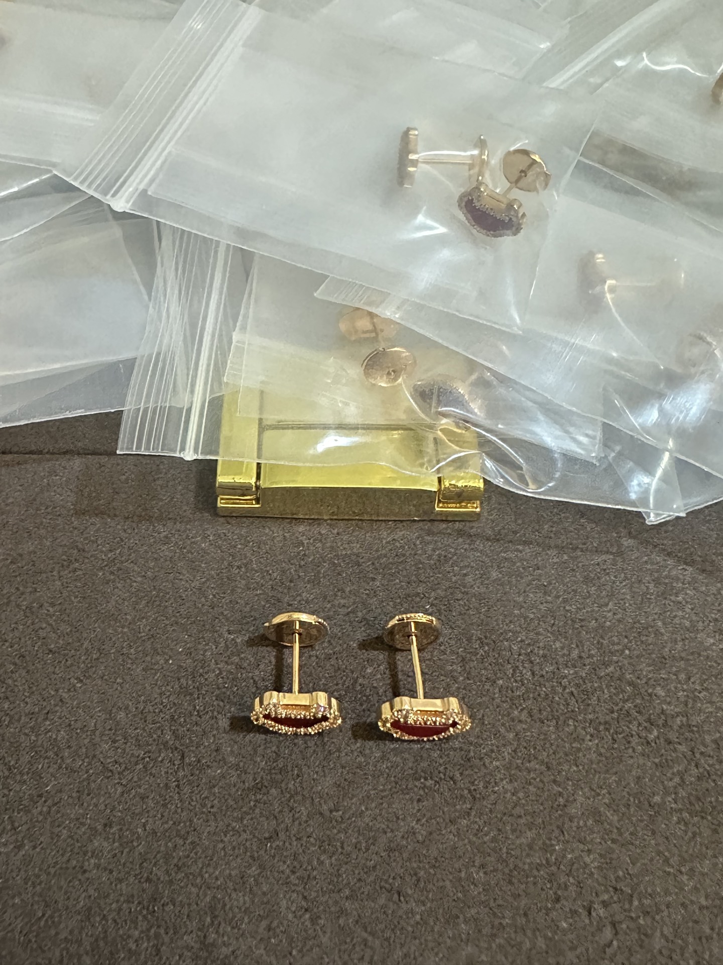 纯银顶级版麒麟如意锁耳钉，(实价)105