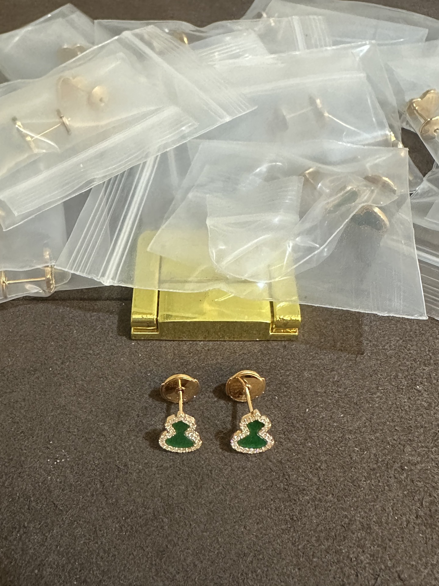 纯银顶级版麒麟葫芦耳钉，(实价)105