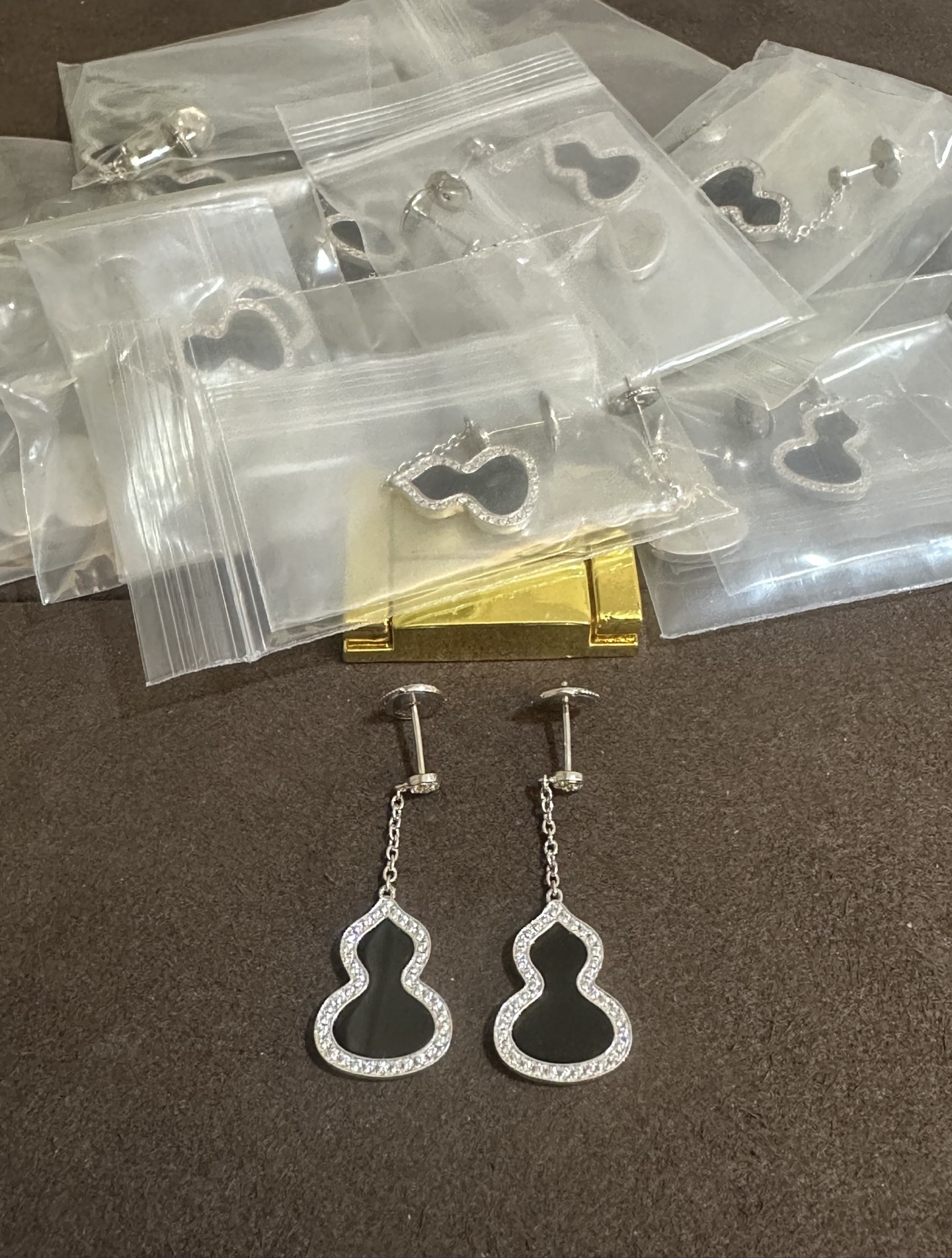 纯银顶级版麒麟葫芦耳钉，(实价)140