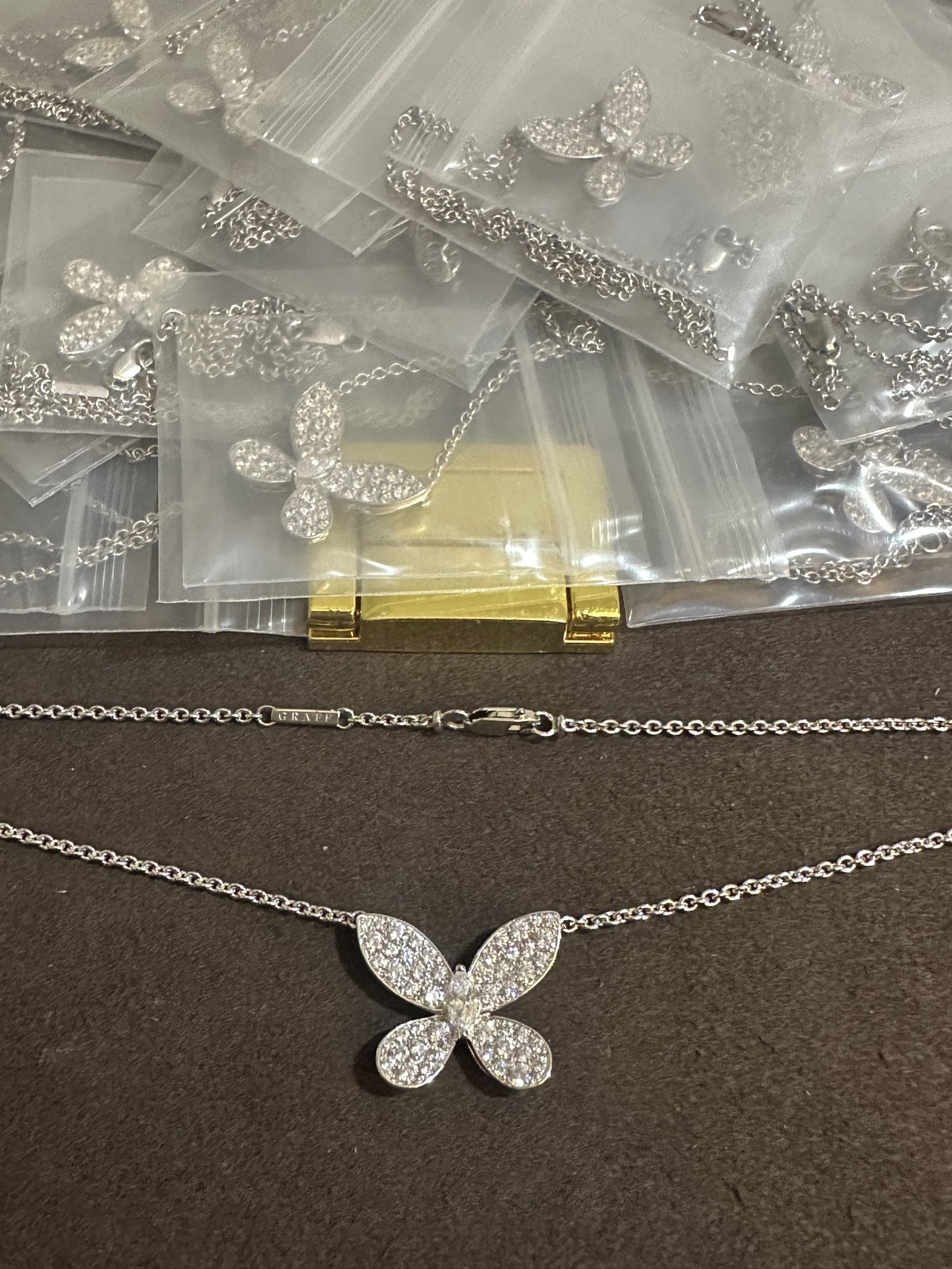 纯银顶级版格拉芙满钻蝴蝶项链