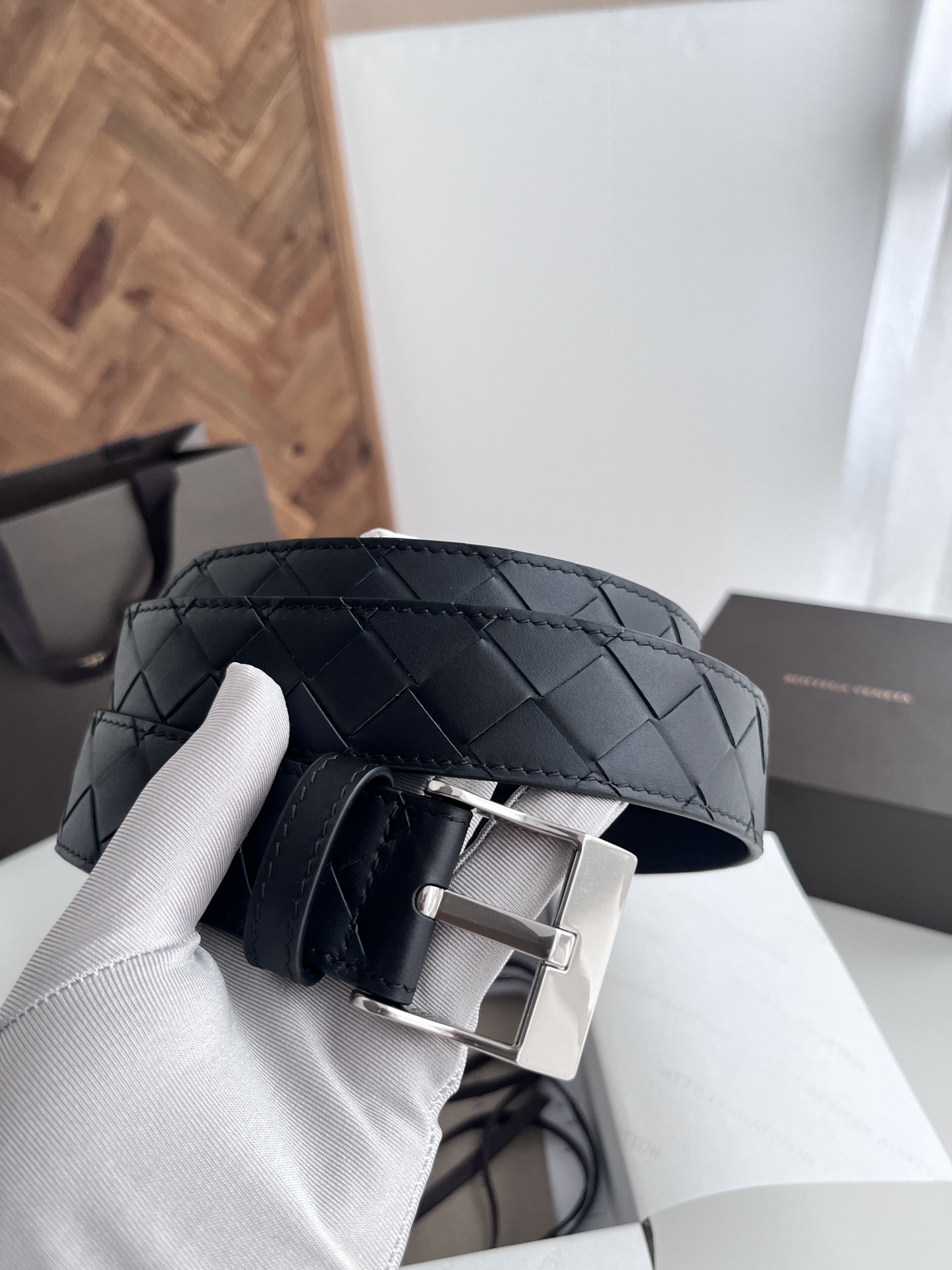  BV 2024新款男士腰带 纯手工大格intreccio编织意大利小牛皮 搭配全新表扣设计微复古银色针