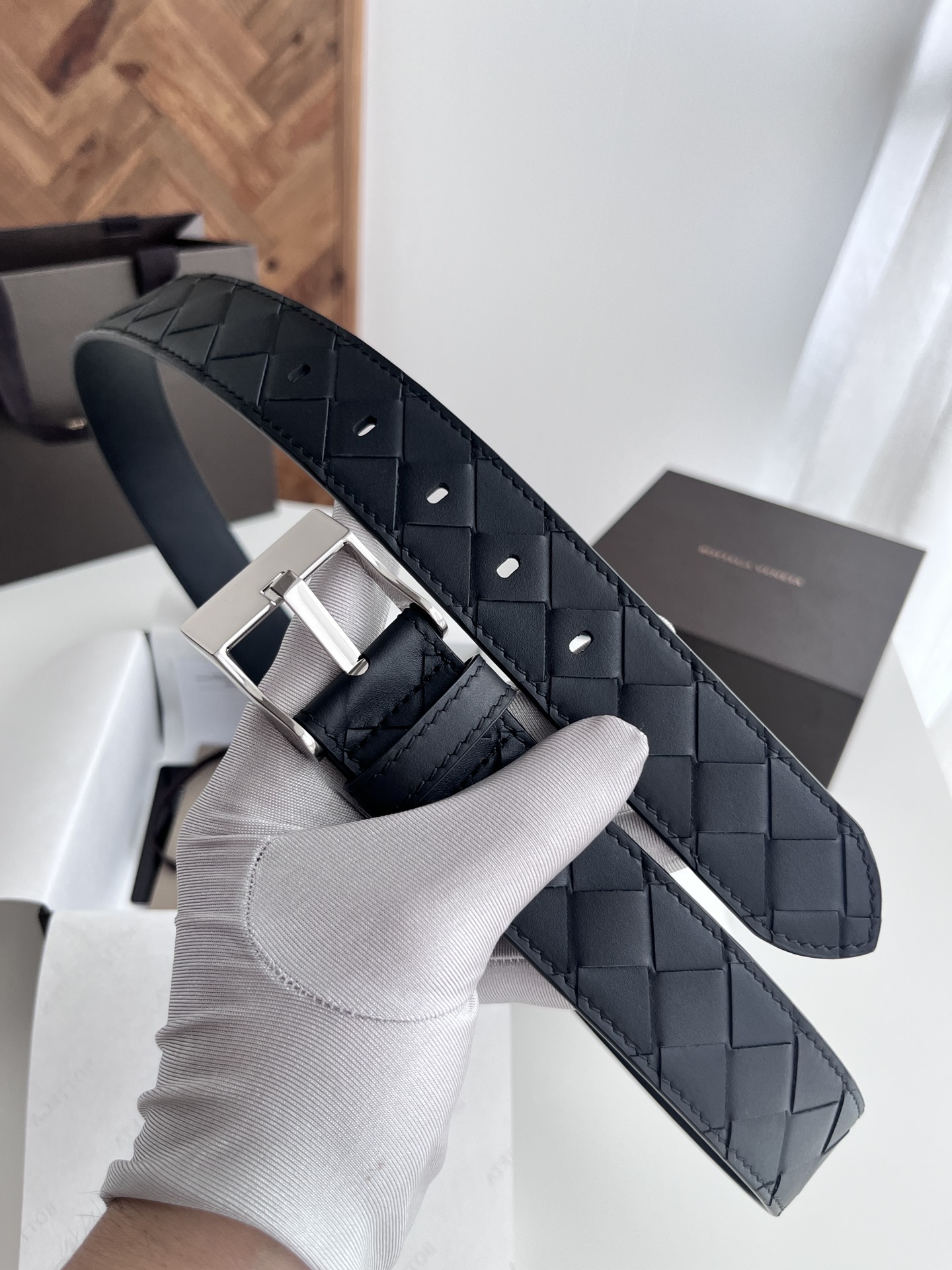  BV 2024新款男士腰带 纯手工大格intreccio编织意大利小牛皮 搭配全新表扣设计微复古银色针