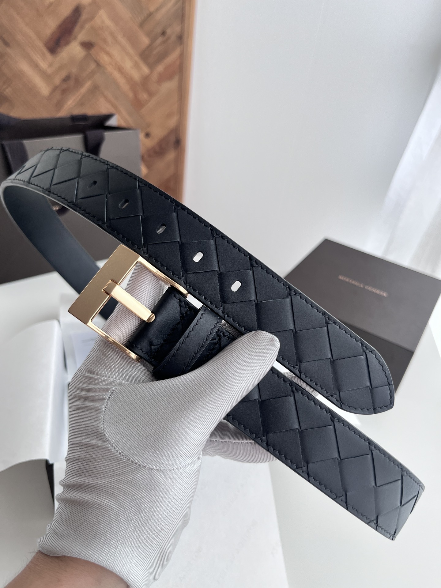  BV 2024新款男士腰带 纯手工大格intreccio编织意大利小牛皮 搭配全新表扣设计微复古金色针