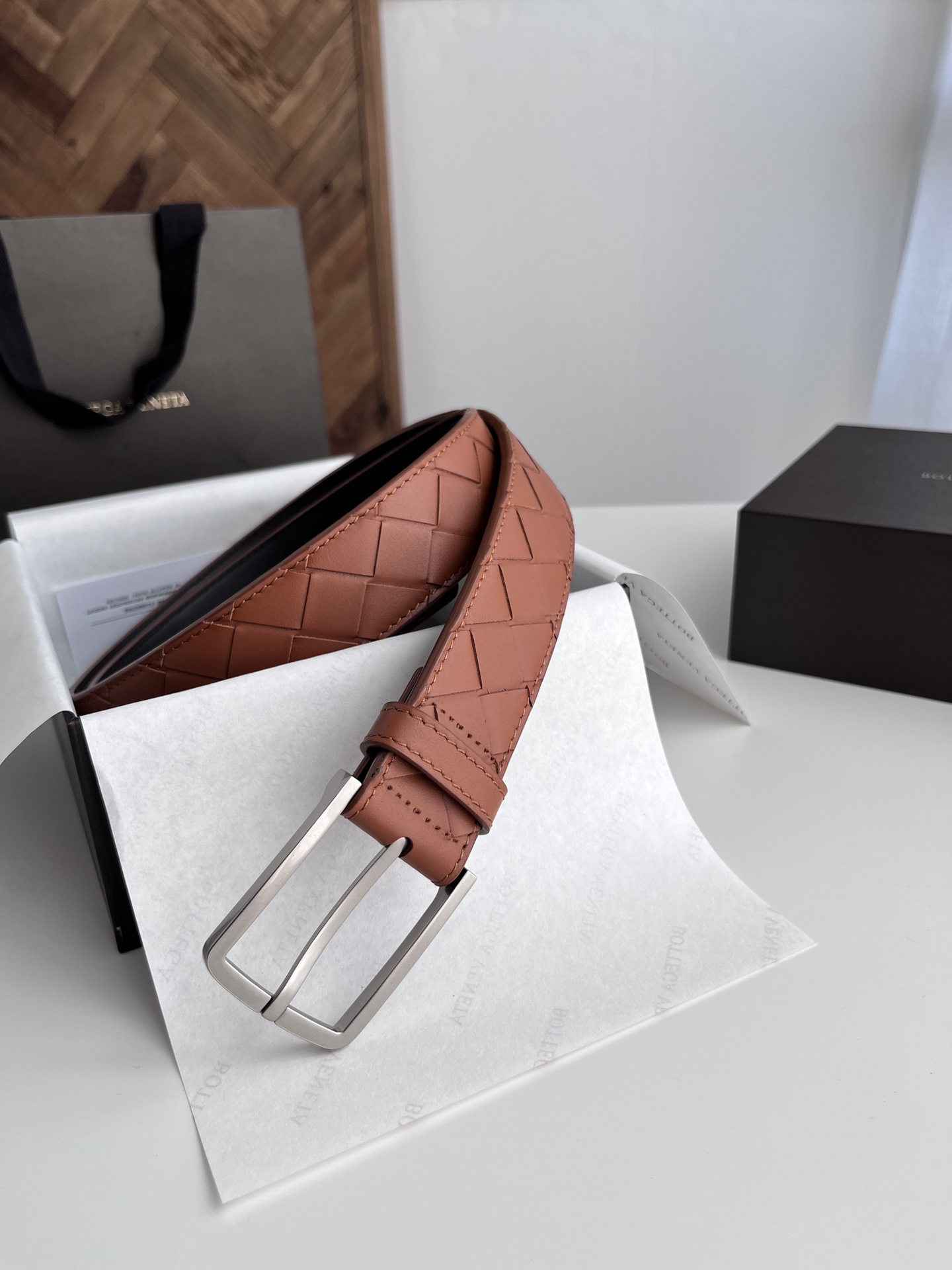 Bv 2024男士新款编织腰带