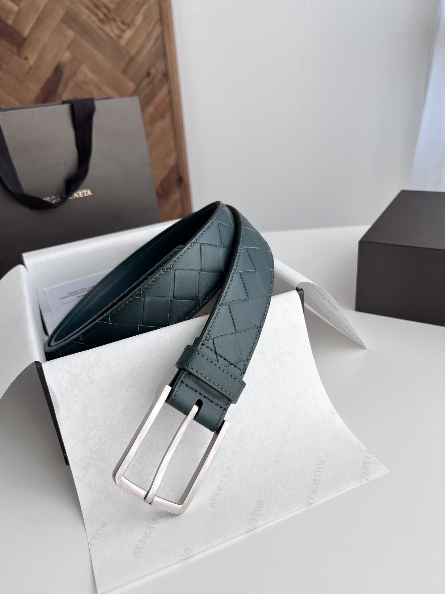 Bv 2024男士新款编织腰带