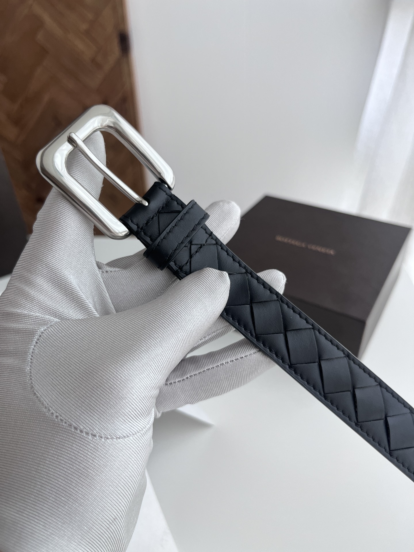 Luxury Italian Knitting Belt with Gold Pin Button Detail, Grade Bv 2024, 2.5cm Width - 图片 3