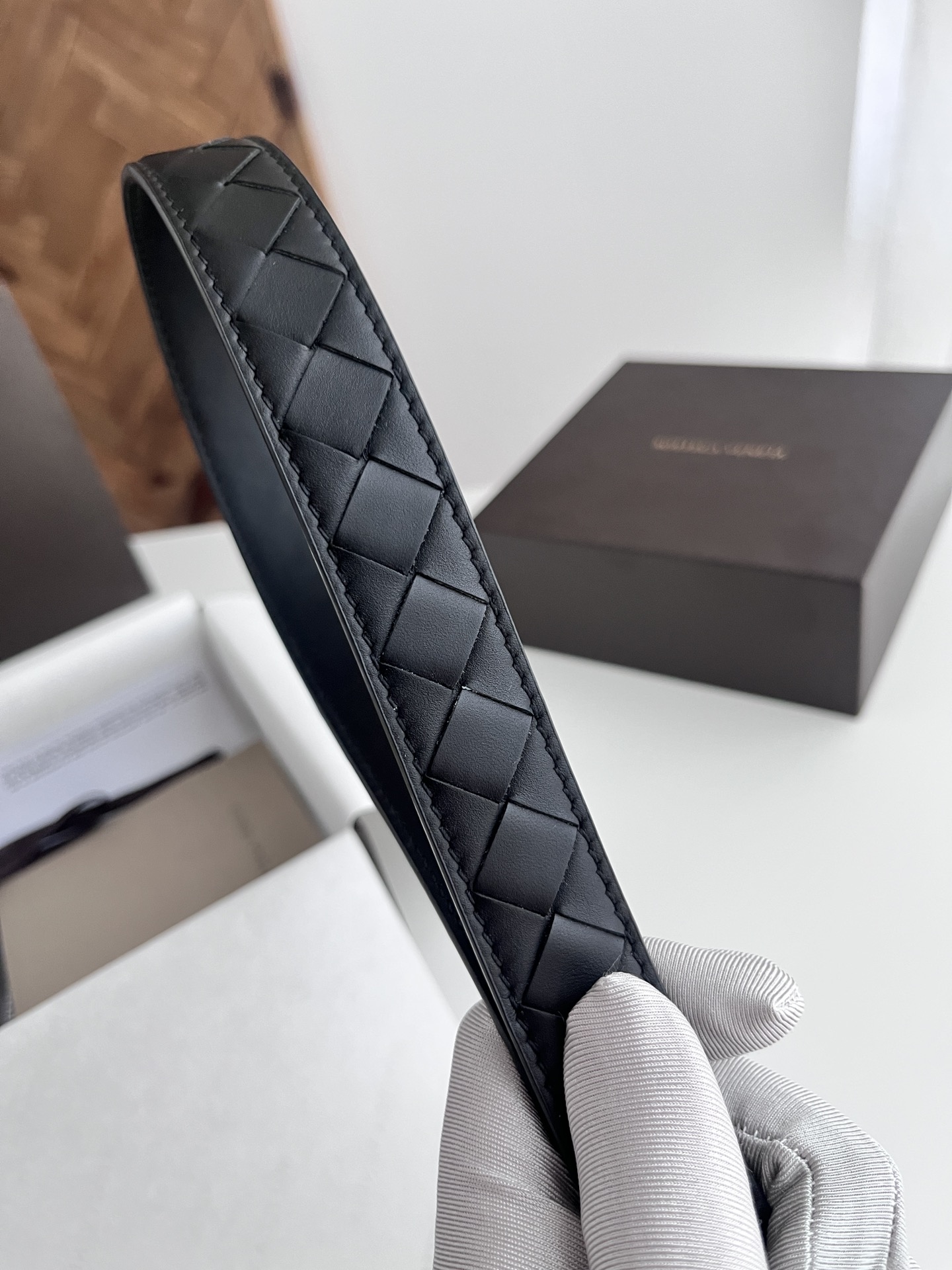 Luxury Italian Knitting Belt with Gold Pin Button Detail, Grade Bv 2024, 2.5cm Width - 图片 5