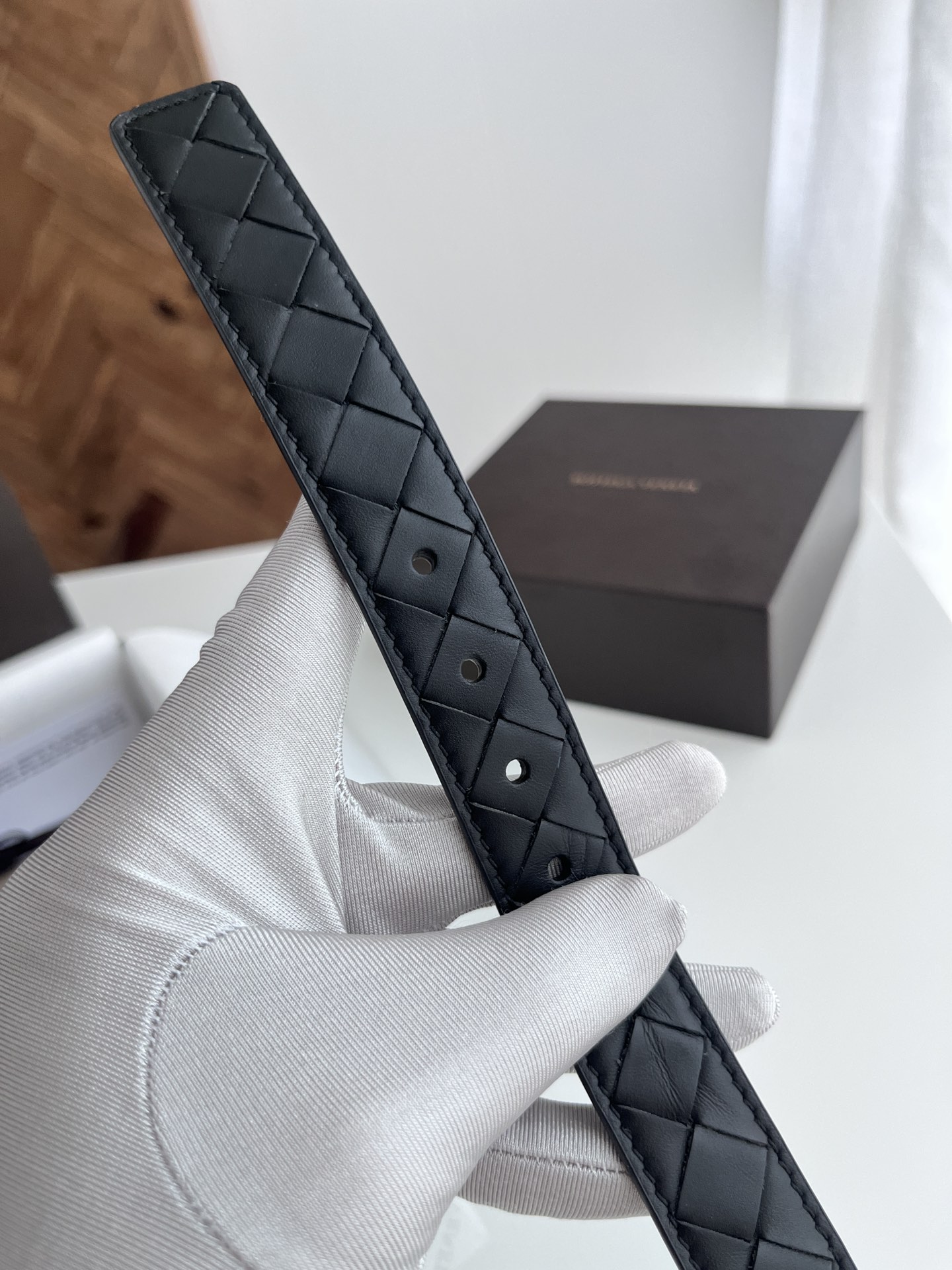 Luxury Italian Knitting Belt with Gold Pin Button Detail, Grade Bv 2024, 2.5cm Width - 图片 6