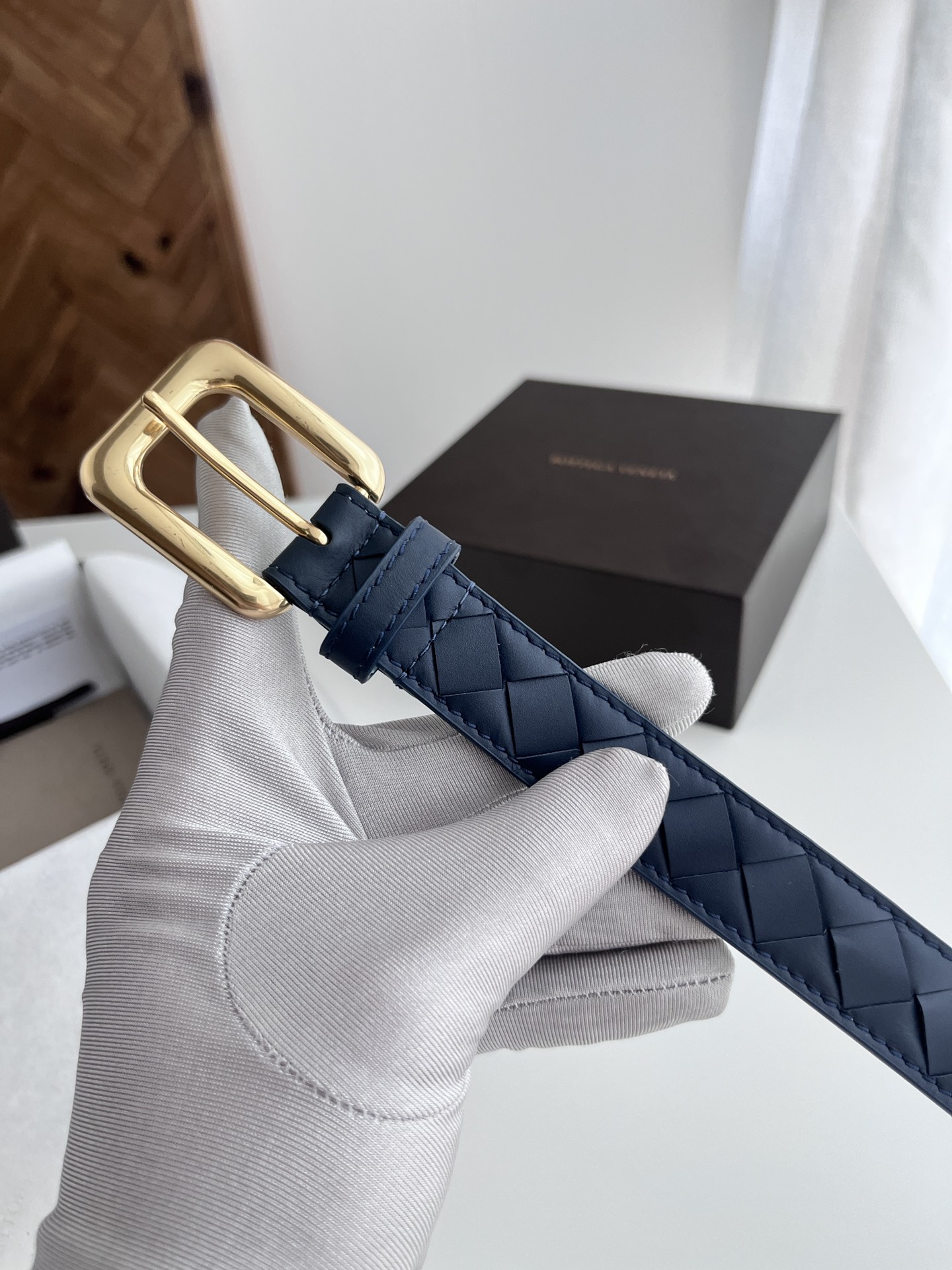 Stylish 2024 Bv Lady’s Belt: Italian Leather, Handwoven, Golden Pin Button - 图片 3