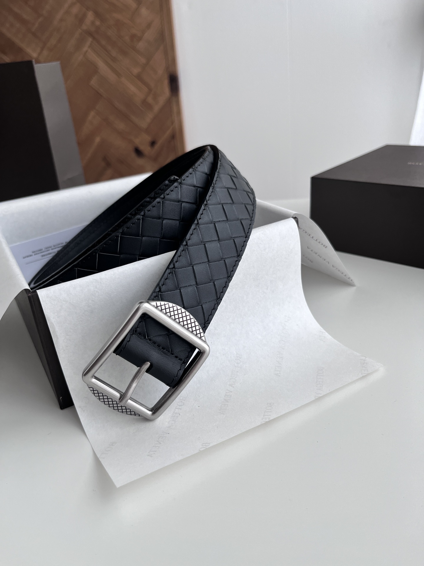 Luxury Italian Handmade Black Leather Belts for Men with Silver Needle Buttons - 图片 1