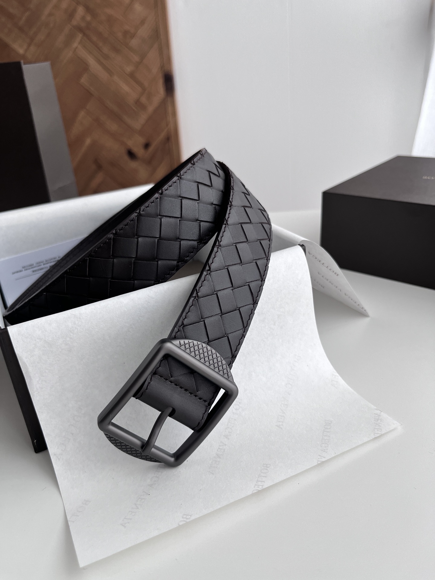 Luxury Men’s Coffee-Colored Leather Belt with Italian Hand-Knitted Detail and Premium Quality Craftsmanship - 图片 1