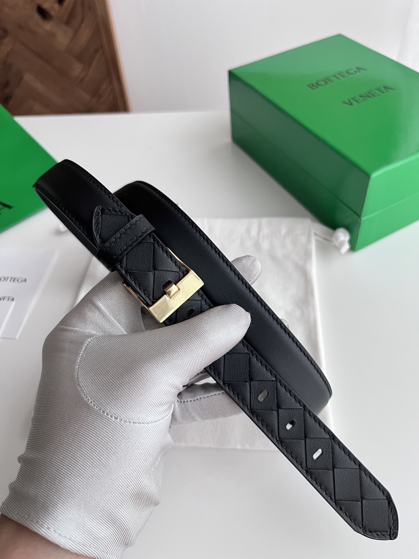 BV 2025新款女士编织➕平纹拼接组合腰带 意大利小牛皮搭配微复古银色表扣设计扣头 宽度2.5cm P200