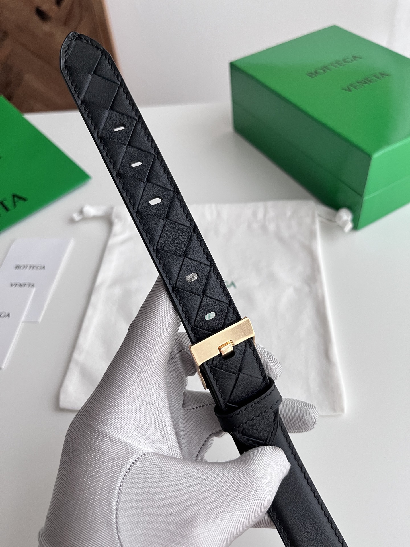 BV 2025新款女士编织➕平纹拼接组合腰带 意大利小牛皮搭配微复古银色表扣设计扣头 宽度2.5cm P200