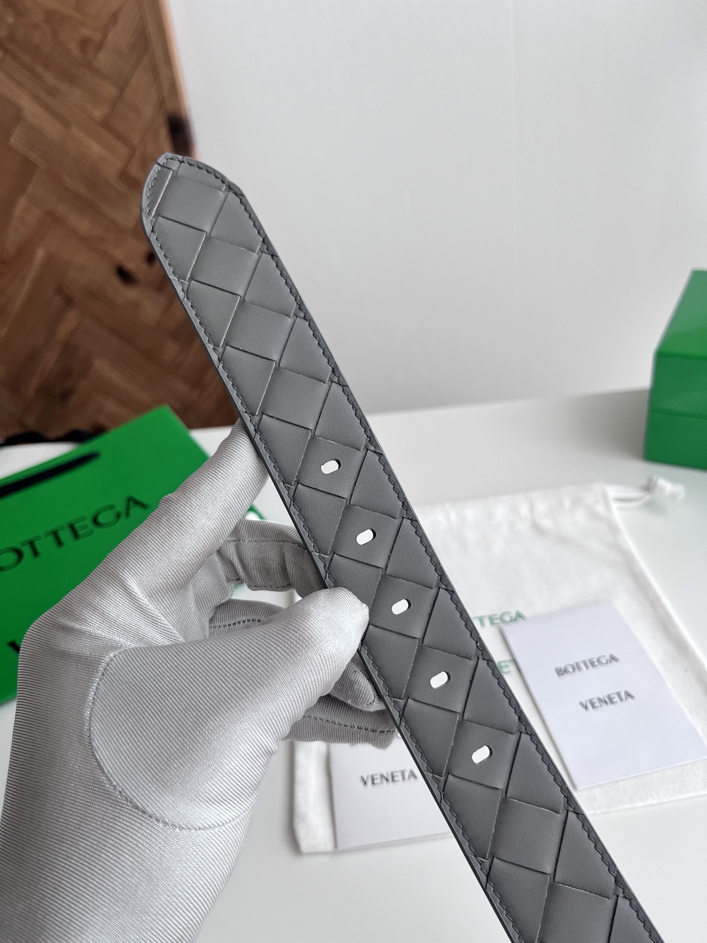 Bv 2025最新款男士编织腰带 纯手工intreccio大格子编织 双面意大利小牛皮搭配微复古银色针扣