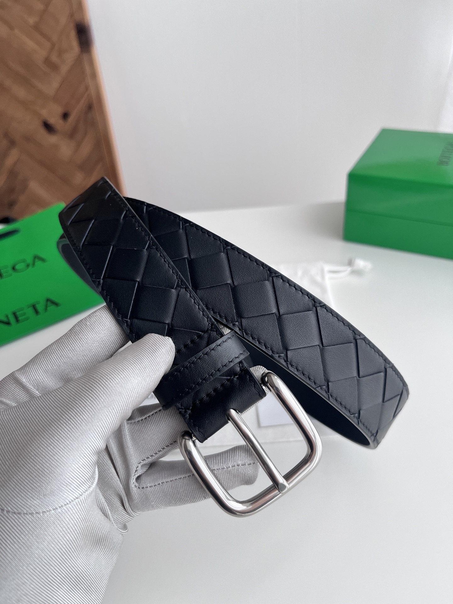 Bv 2025最新款男士编织腰带 纯手工intreccio大格子编织 双面意大利小牛皮搭配微复古银色针扣