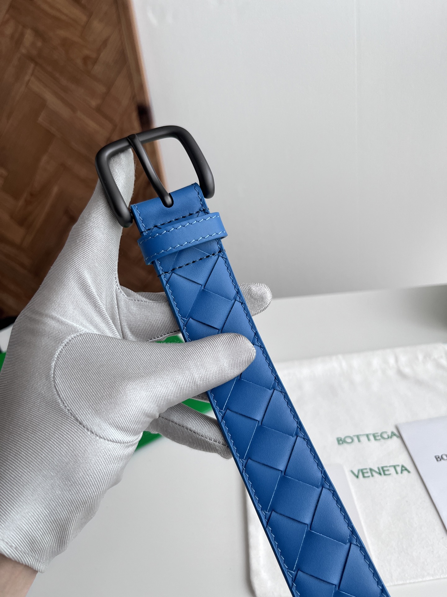 Bv 2025最新款男士编织腰带 纯手工intreccio大格子编织 双面意大利小牛皮搭配真空枪色针扣 