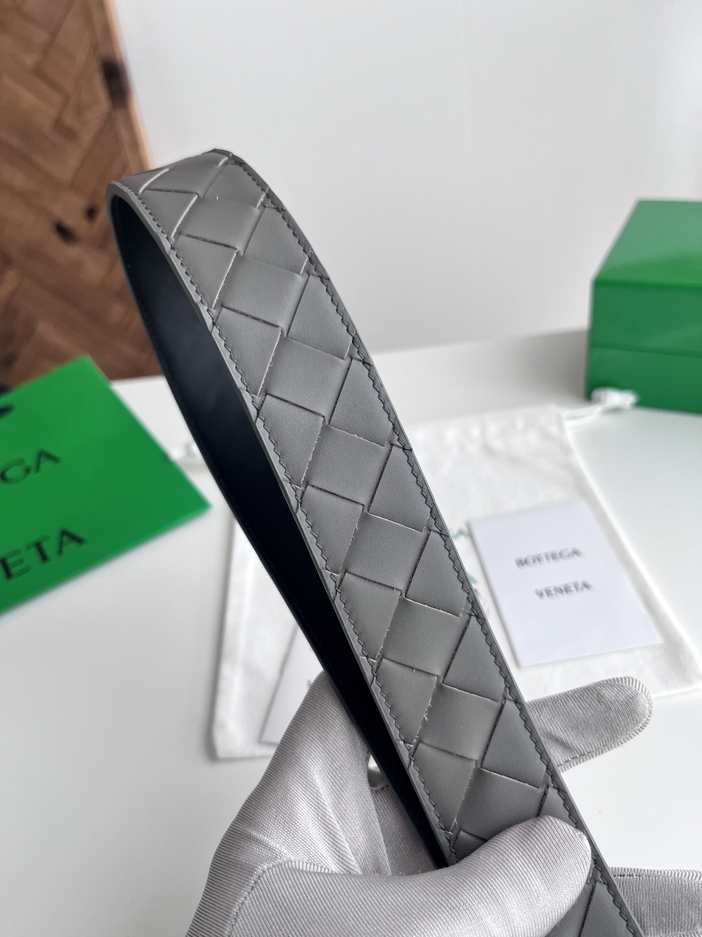 Bv 2025最新款男士编织腰带 纯手工intreccio大格子编织 双面意大利小牛皮搭配椭圆形微复古银