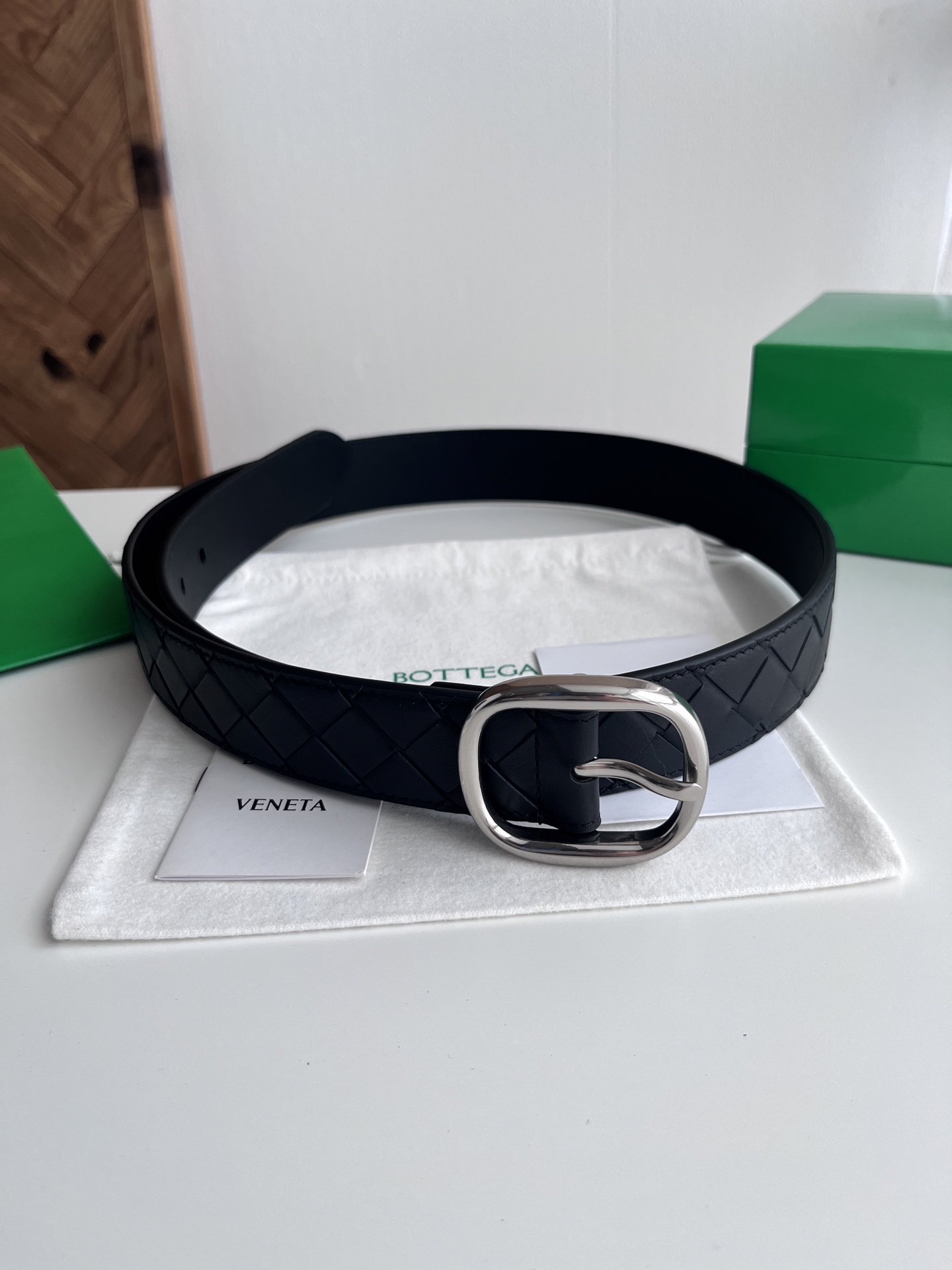 Bv 2025最新款男士编织腰带 纯手工intreccio大格子编织 双面意大利小牛皮搭配椭圆形微复古银