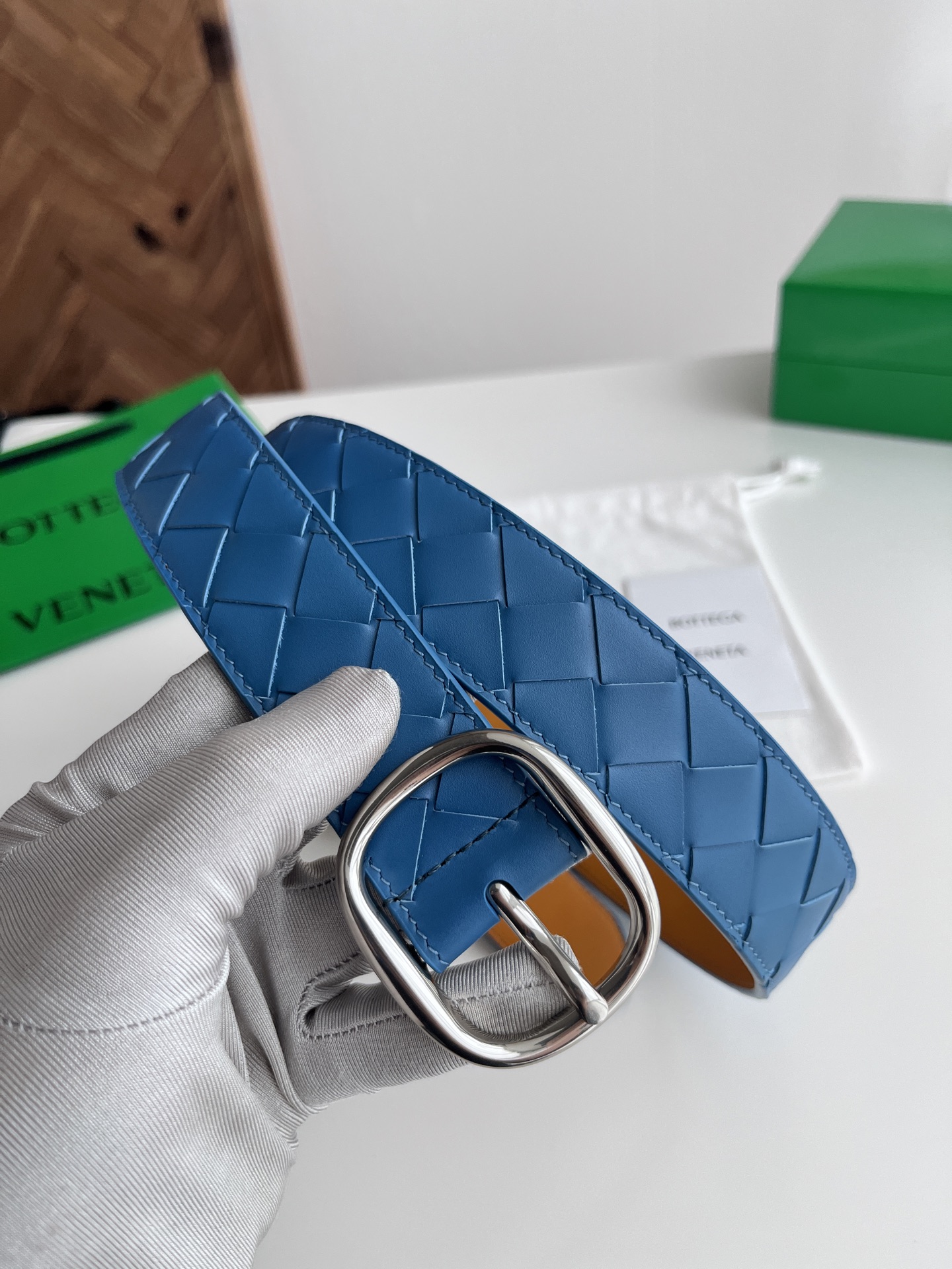 Bv 2025最新款男士编织腰带 纯手工intreccio大格子编织 双面意大利小牛皮搭配椭圆形微复古银