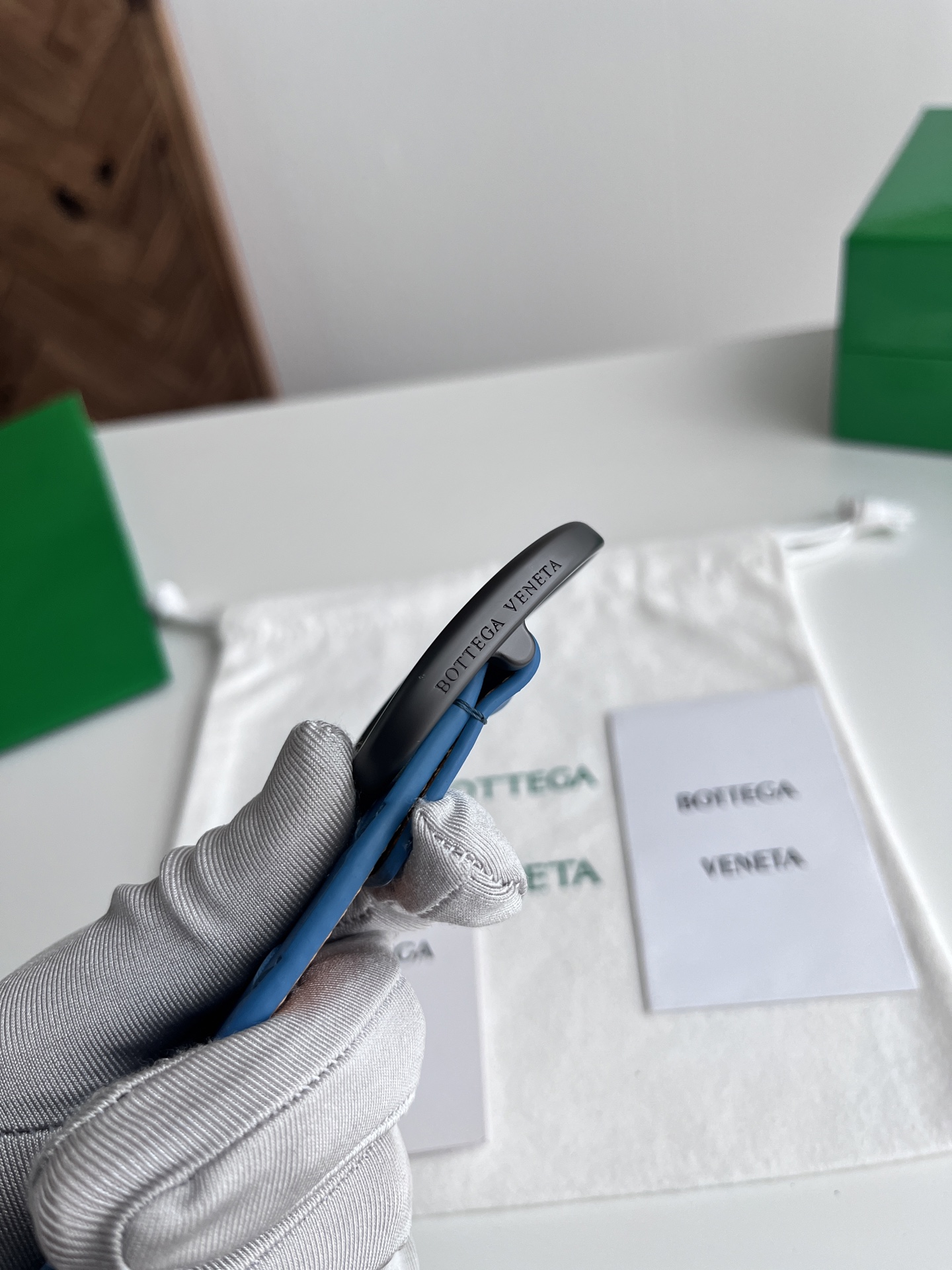 Bv 2025最新款男士编织腰带 纯手工intreccio大格子编织 双面意大利小牛皮搭配椭圆形真空枪色