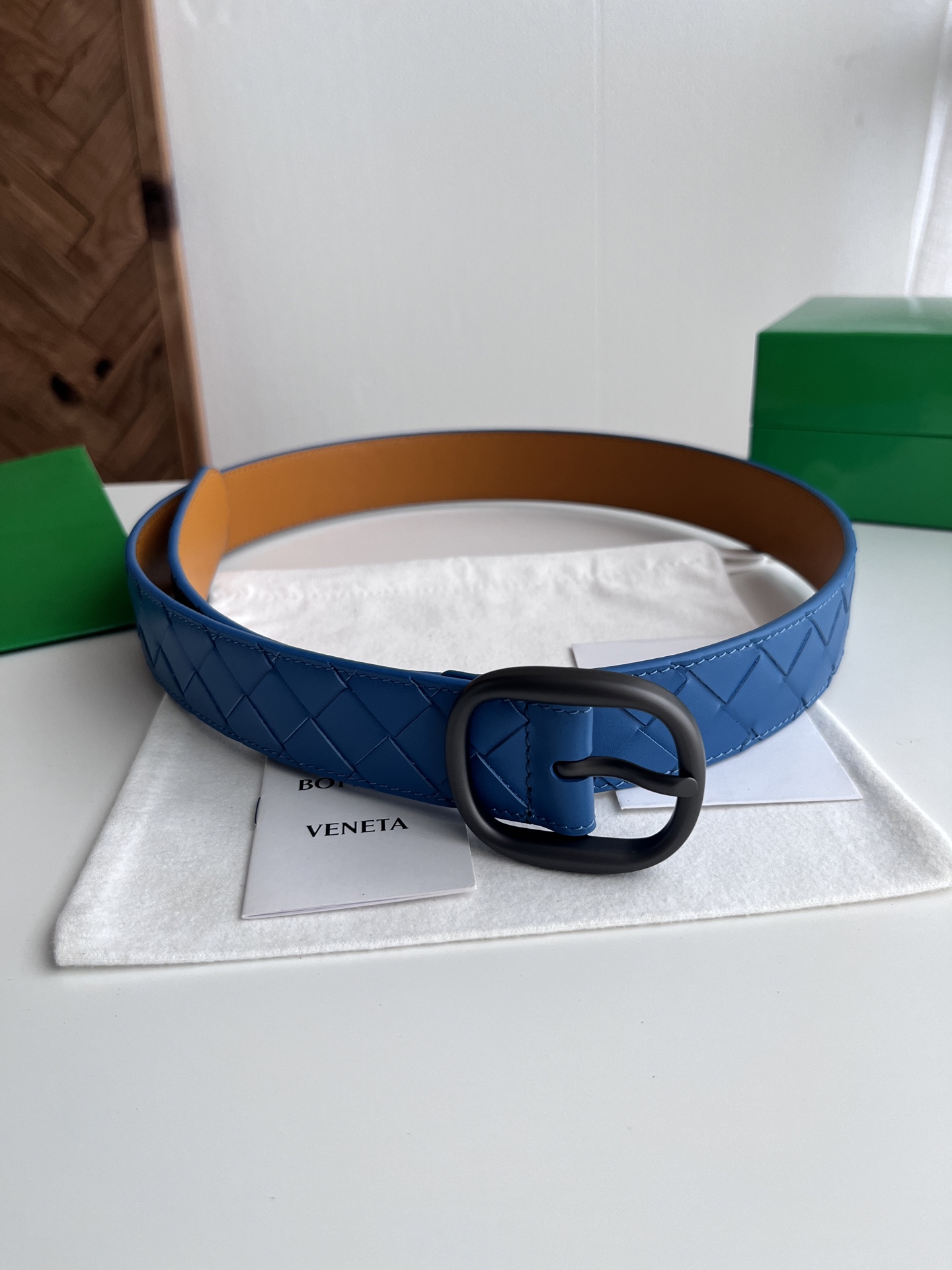 Bv 2025最新款男士编织腰带 纯手工intreccio大格子编织 双面意大利小牛皮搭配椭圆形真空枪色