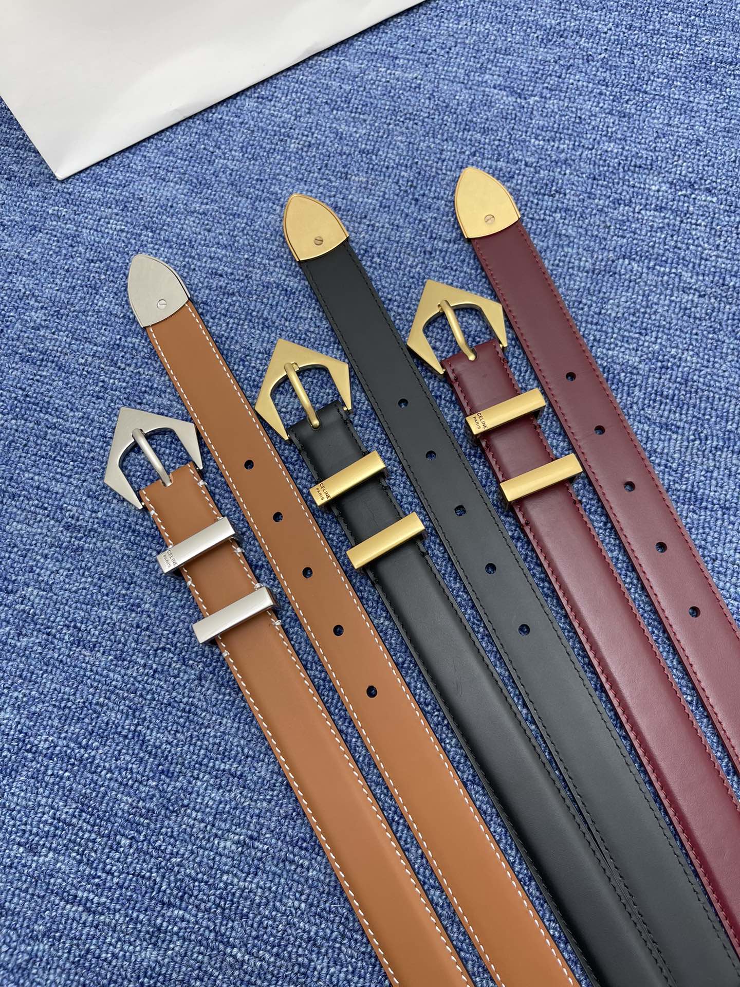 🔴 【品牌】赛琳女带 NO.550 2.5cm 🔴 【描述】双面原版皮不可调节式皮带，小牛皮材质，配有钯