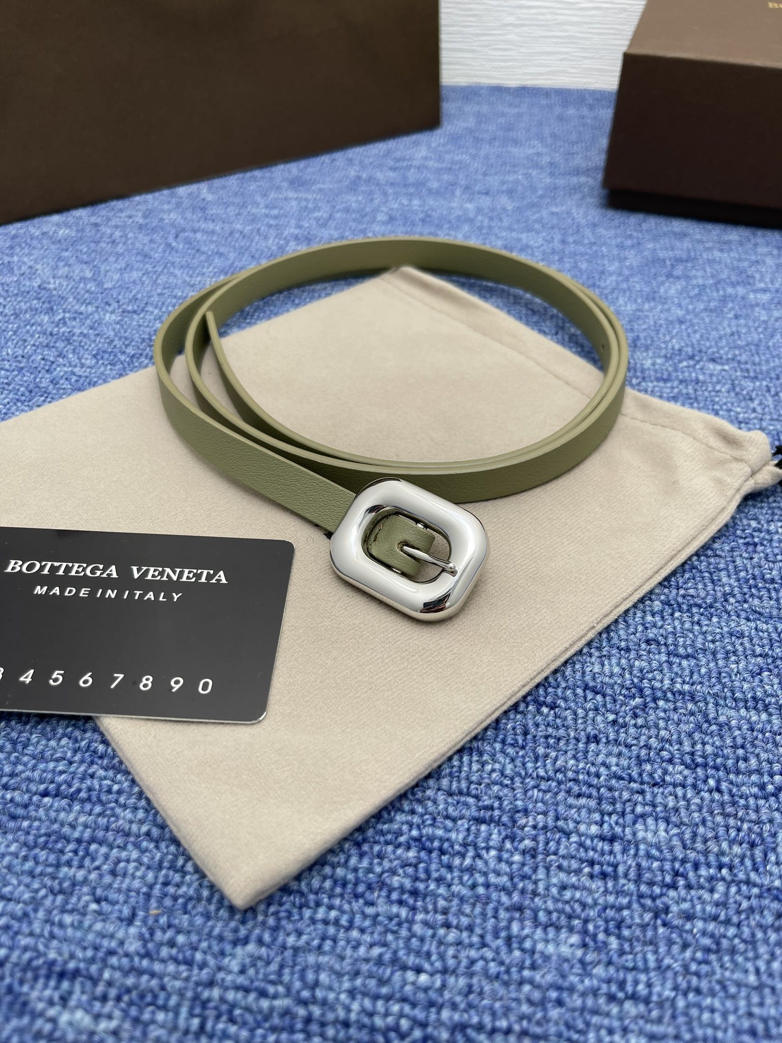 High-Quality Original Leather Belt with Monogram Lining for Ms. BV – French-Made 2024 Collection - 图片 4